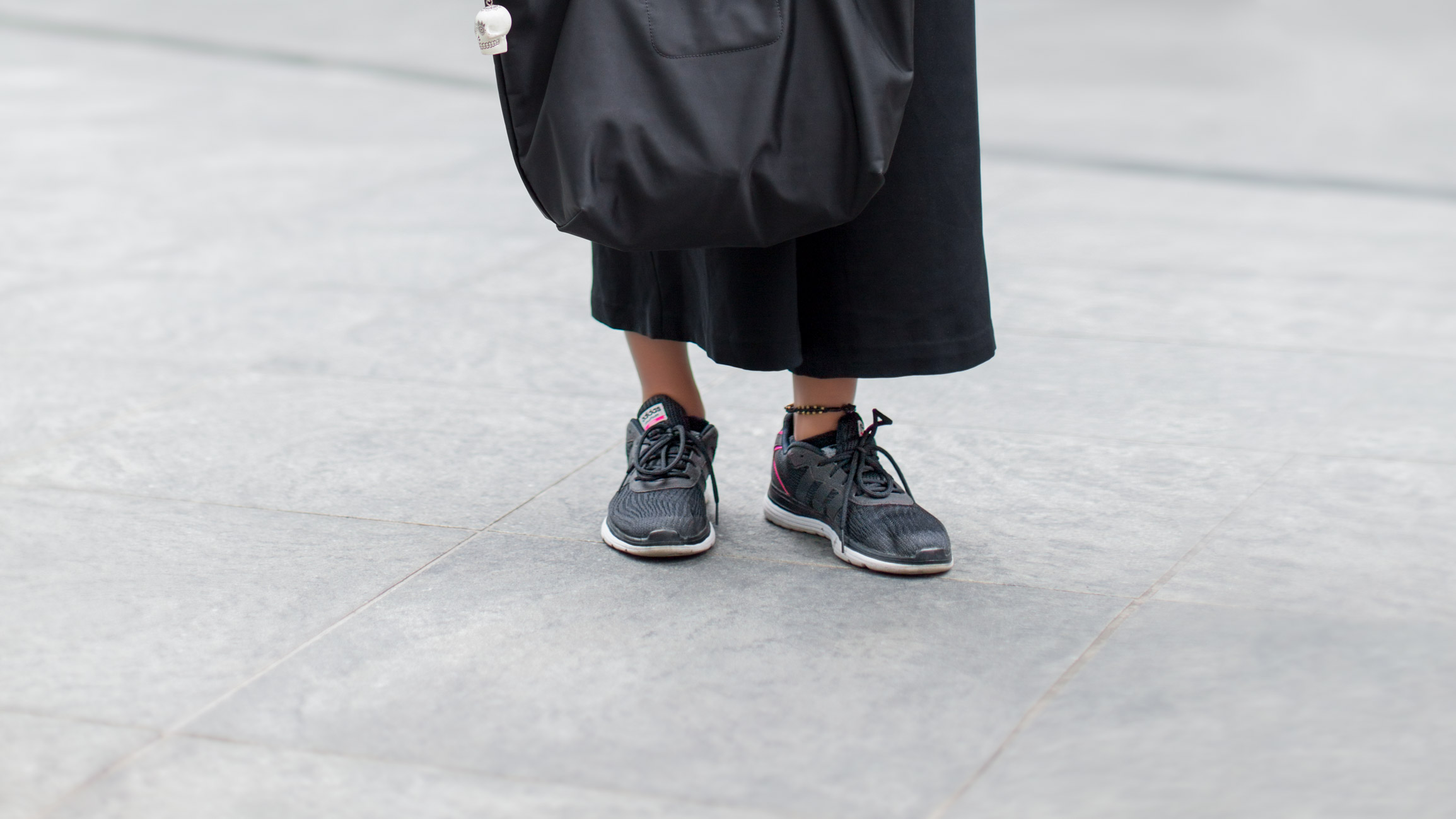 Thanattha-Thailand-Make_Up_Artist-Bag_Longchamp-Shoes_Adidas-Top_Lalu-Pants-Butterscotch-Glasses_Coach-22112016-2