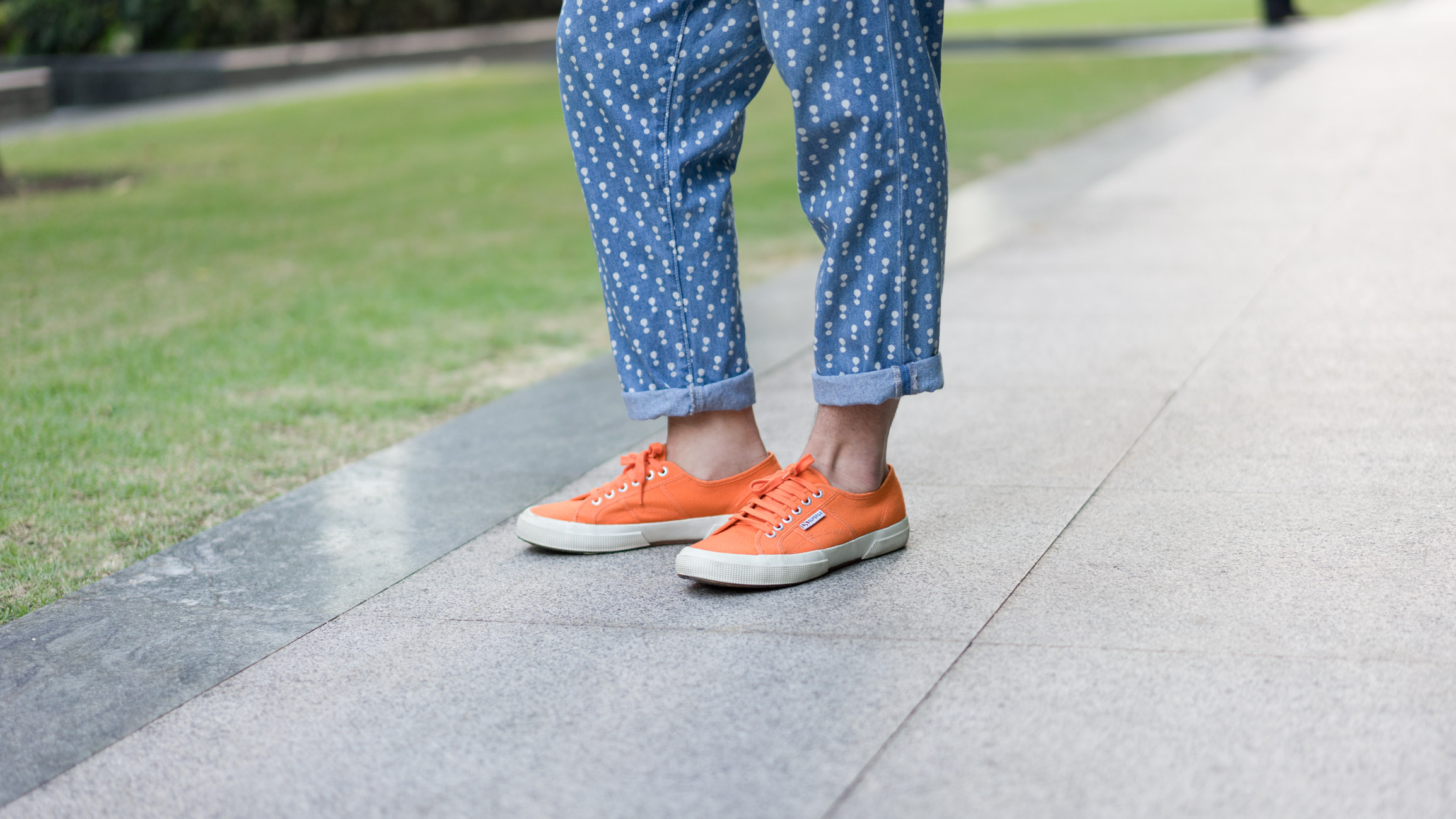 Eduard-Singapore-Student-Shirt_Sundays-Pants_mercibeaucoup-Shoes_suparga-Clutch_Marc_Jacobs-UNIFORM-06122016-2