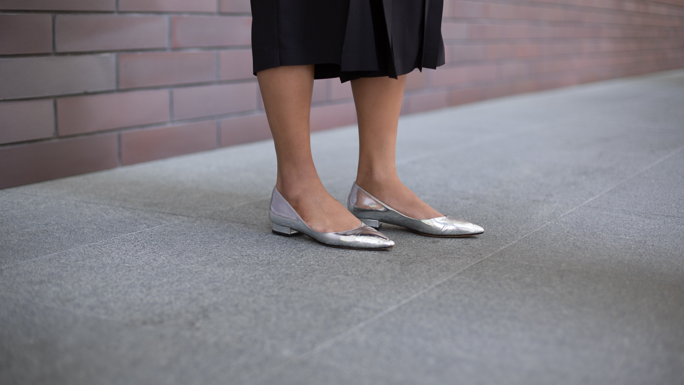 Joanna-Singapore-Advertising-Top_Cos-Sunglasses_Raybans-Pants_In_Good_Company-UNIFORM-0612216-2