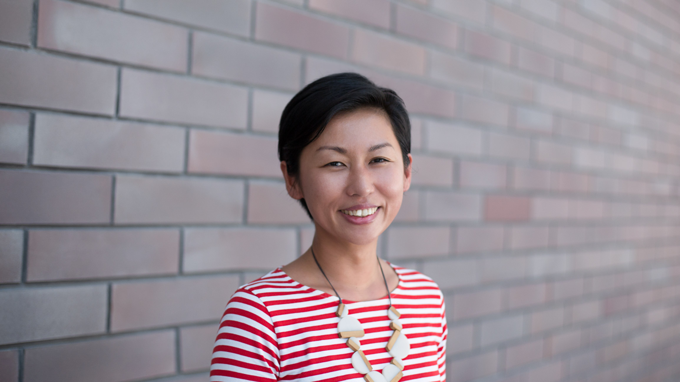 Joanna-Singapore-Advertising-Top_Cos-Sunglasses_Raybans-Pants_In_Good_Company-UNIFORM-0612216-6