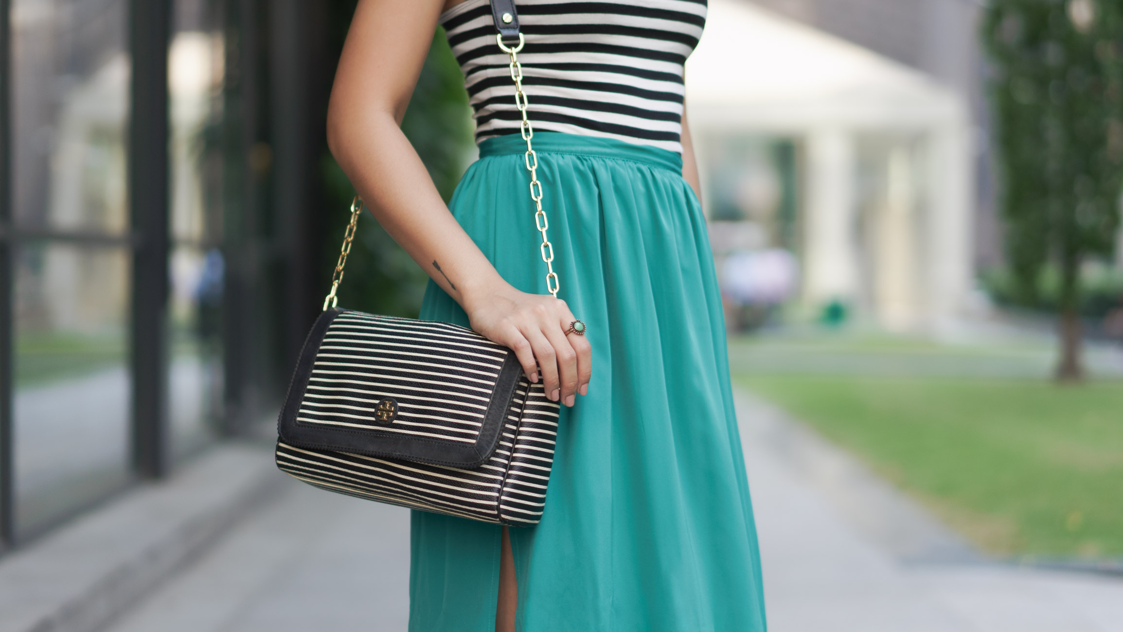 Keisha-Singapore-Early_Childhood_Educator-Top_AF-Skirt_Topshop-Shoes_Converse-Bag_Tory_Burch-UNIFORM-06122016-3