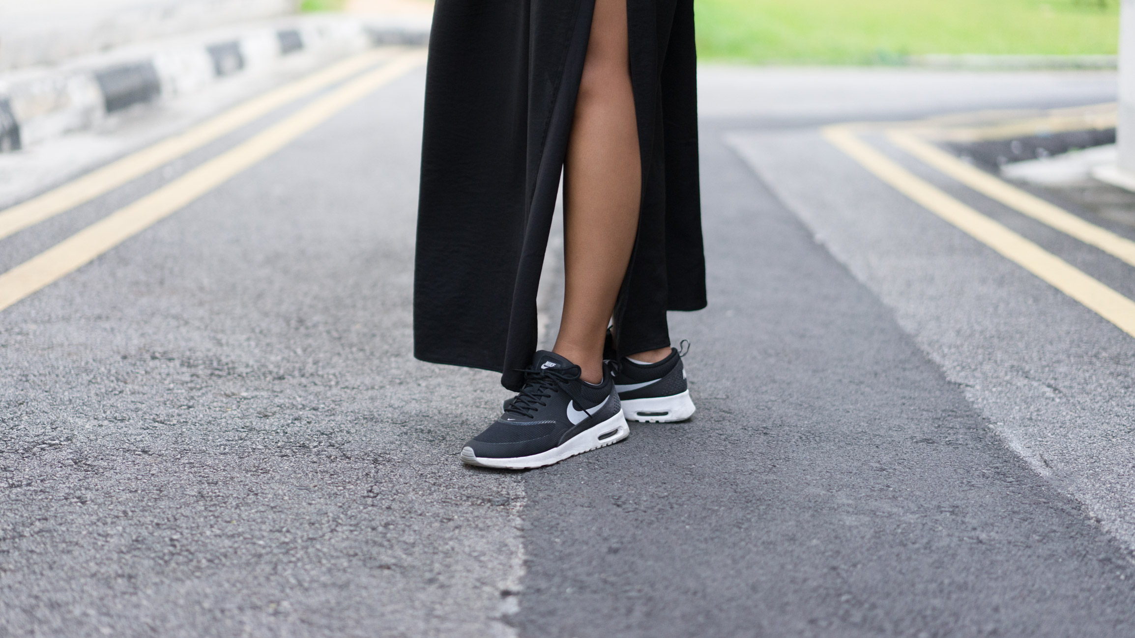 Valerie-France-Video_Advertising-Top_Zara-Bag_Longchamp-Skirt_Zara-Shoes_Nike-Watch_Swatch-UNIFORM-06122016-2