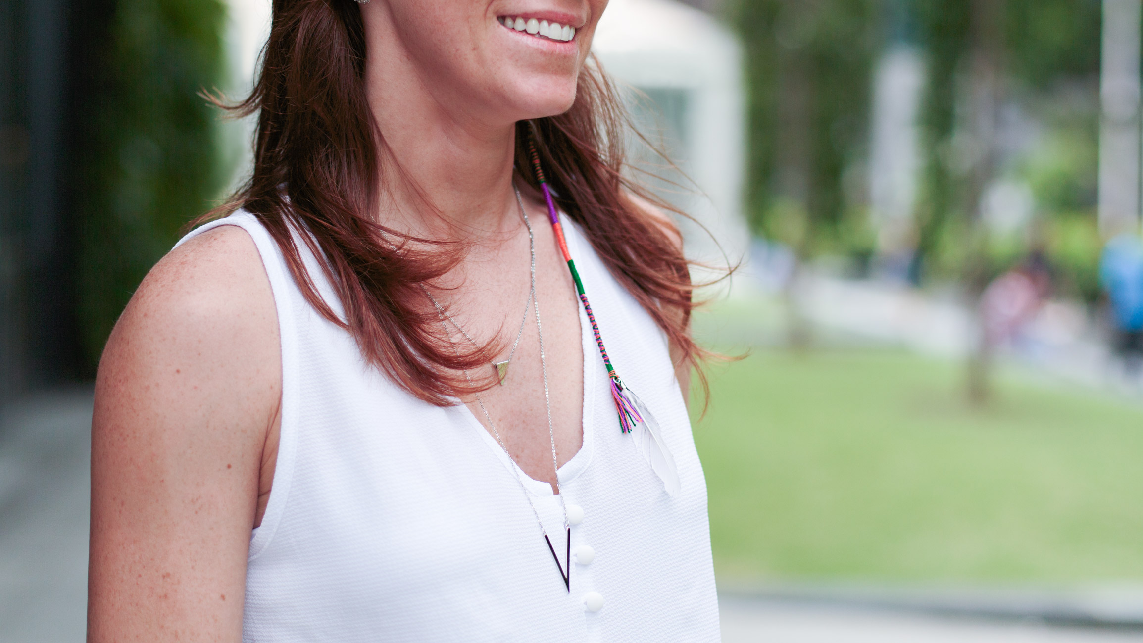 Karina-Brazil-Radiologist-Top_Canal-Skirt_Farm-Shoes_Anacapri-Bag_Longchamp-Glasses_Illesteva-UNIFORM-05012017-5