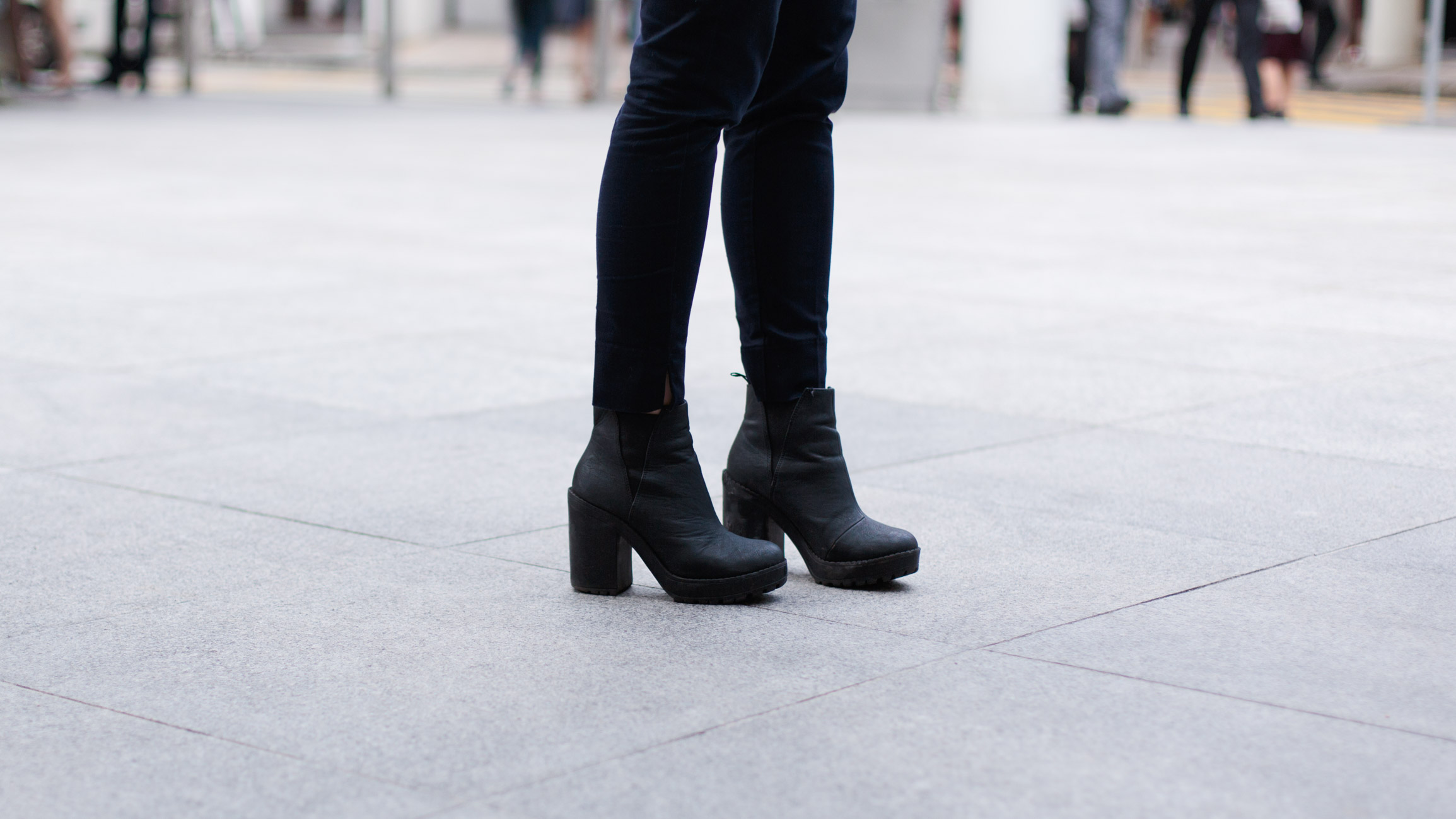 Katie-Scotland-Intern-Top_Primark-Jeans_HM-Boots_HM-Bag_Guess-UNIFORM-17012017-2-WEB