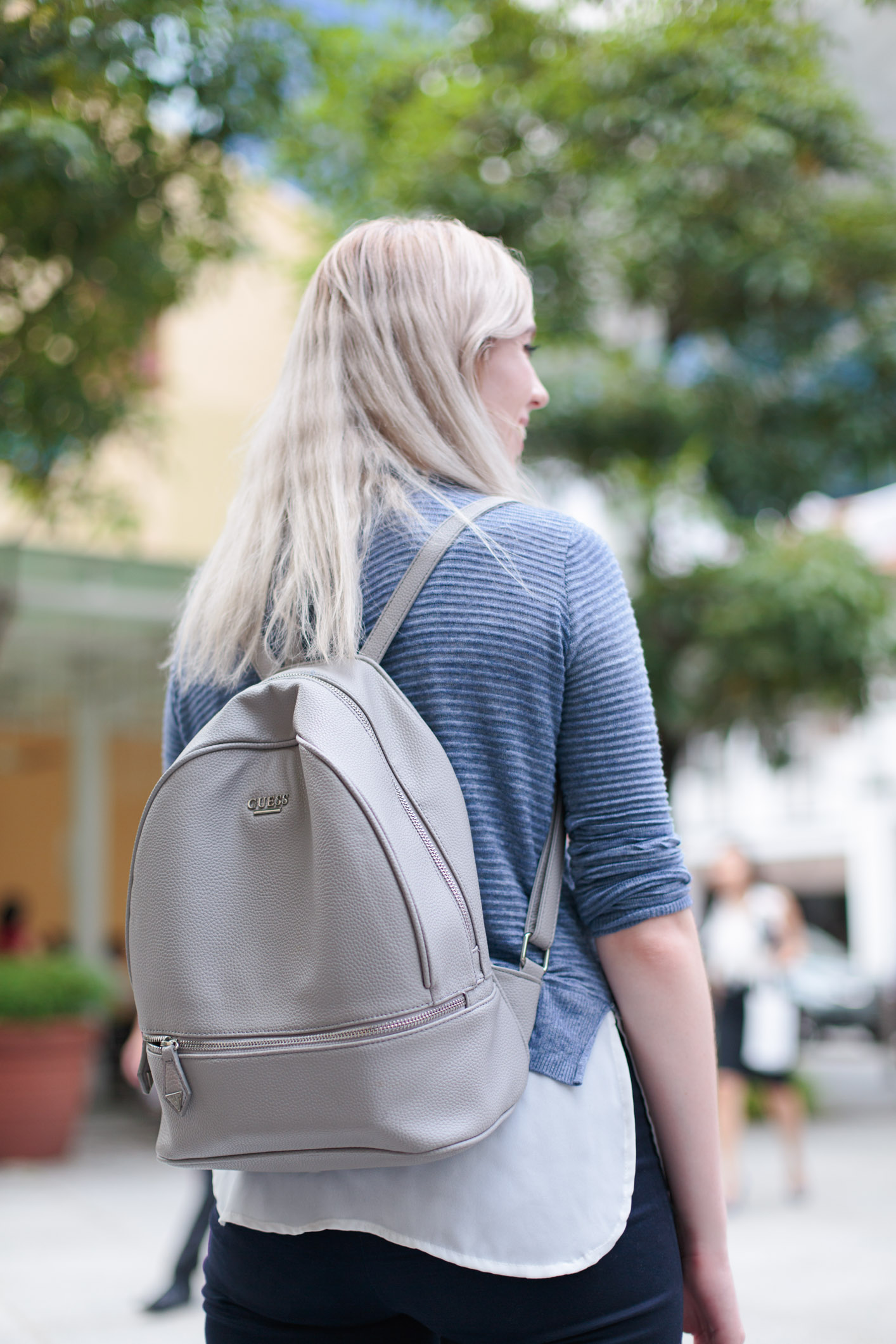 Katie-Scotland-Intern-Top_Primark-Jeans_HM-Boots_HM-Bag_Guess-UNIFORM-17012017-3-WEB