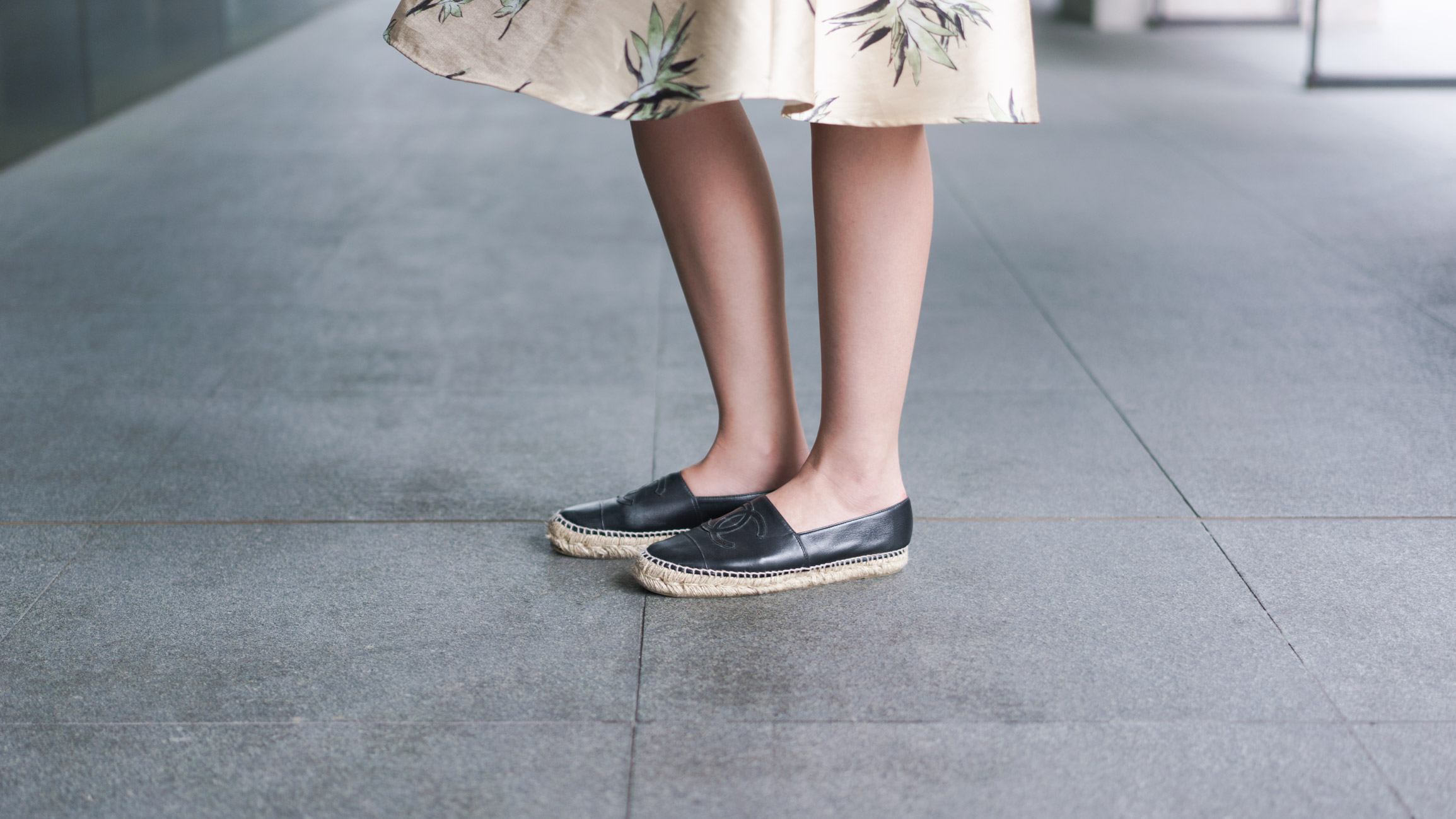 Lavon-Singapore-Real_Estate_Development-Sunglasses_Saint_Laurent-Skirt_Forever_21-UNIFORM-17012017-4-WEB