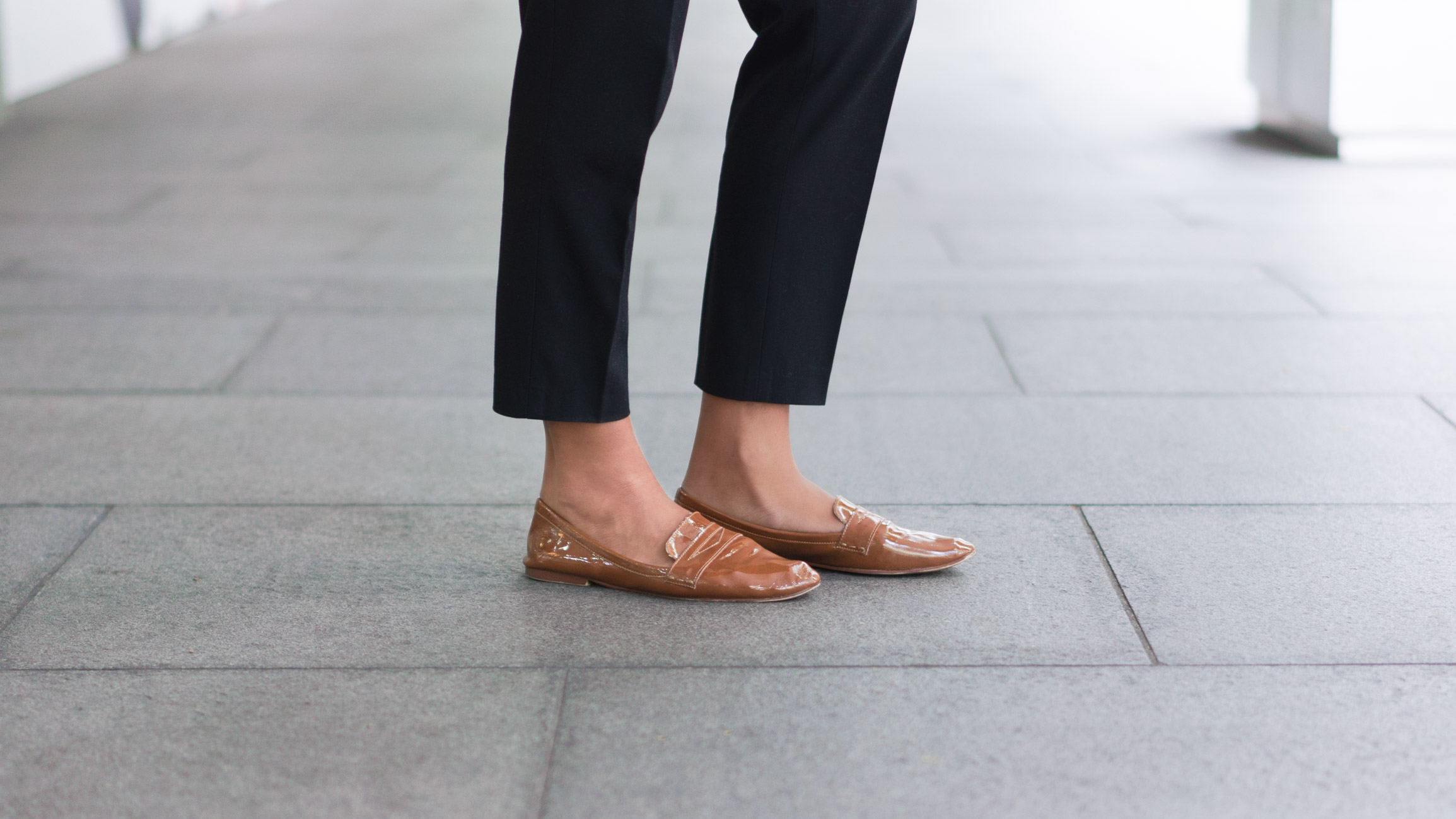 Pauline-France-Finance-Jacket_HM-Top_COS-Pants_Zara-Shoes_Zara-Wallet_Prada-UNIFORM-17012017-2-WEB