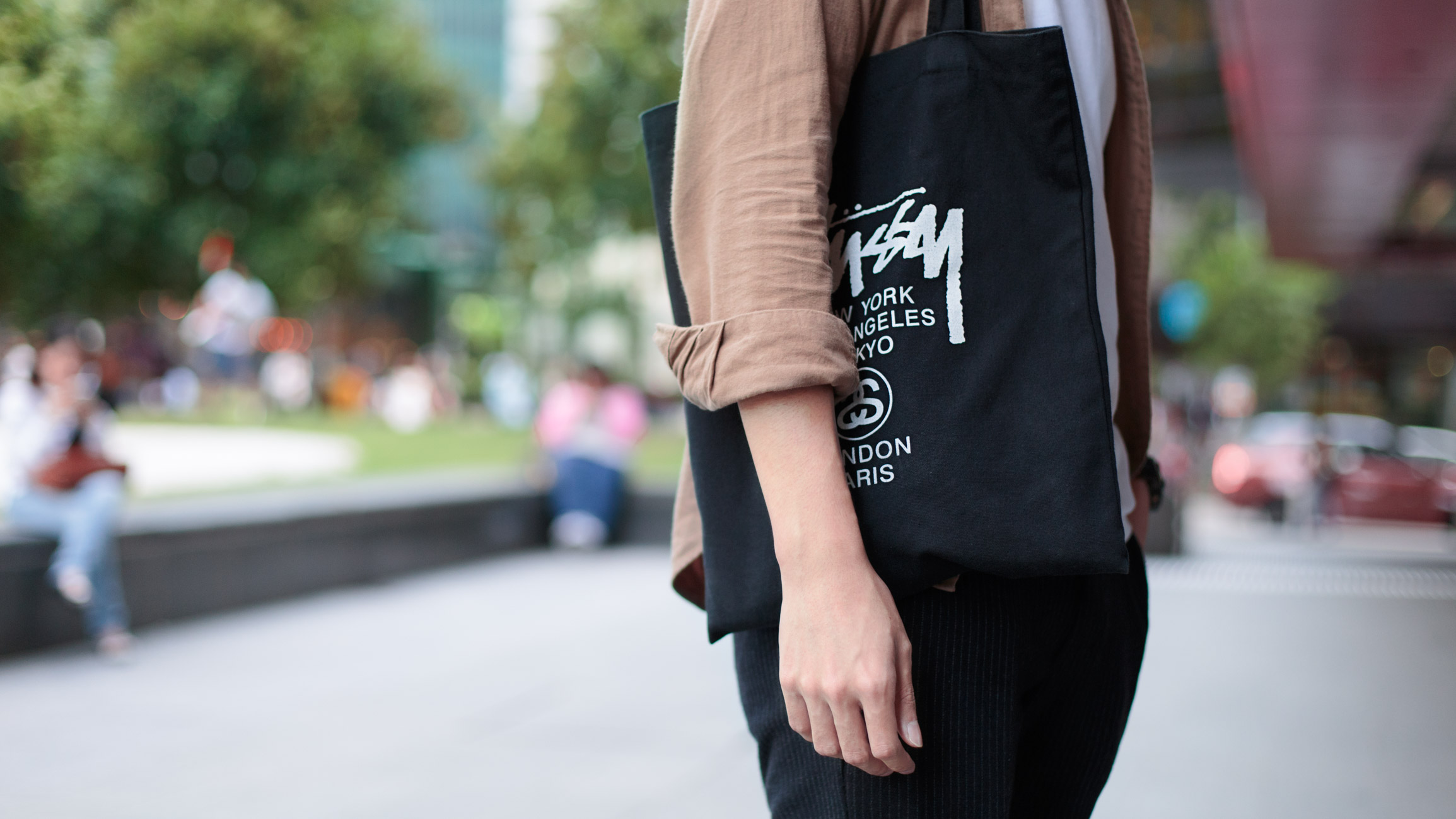 Edward-Singapore-Student-Shirt_Uniqlo-Pants_Uniqlo-TShirt-Uniqlo-Bag_Stussy-UNIFORM-17022017-4