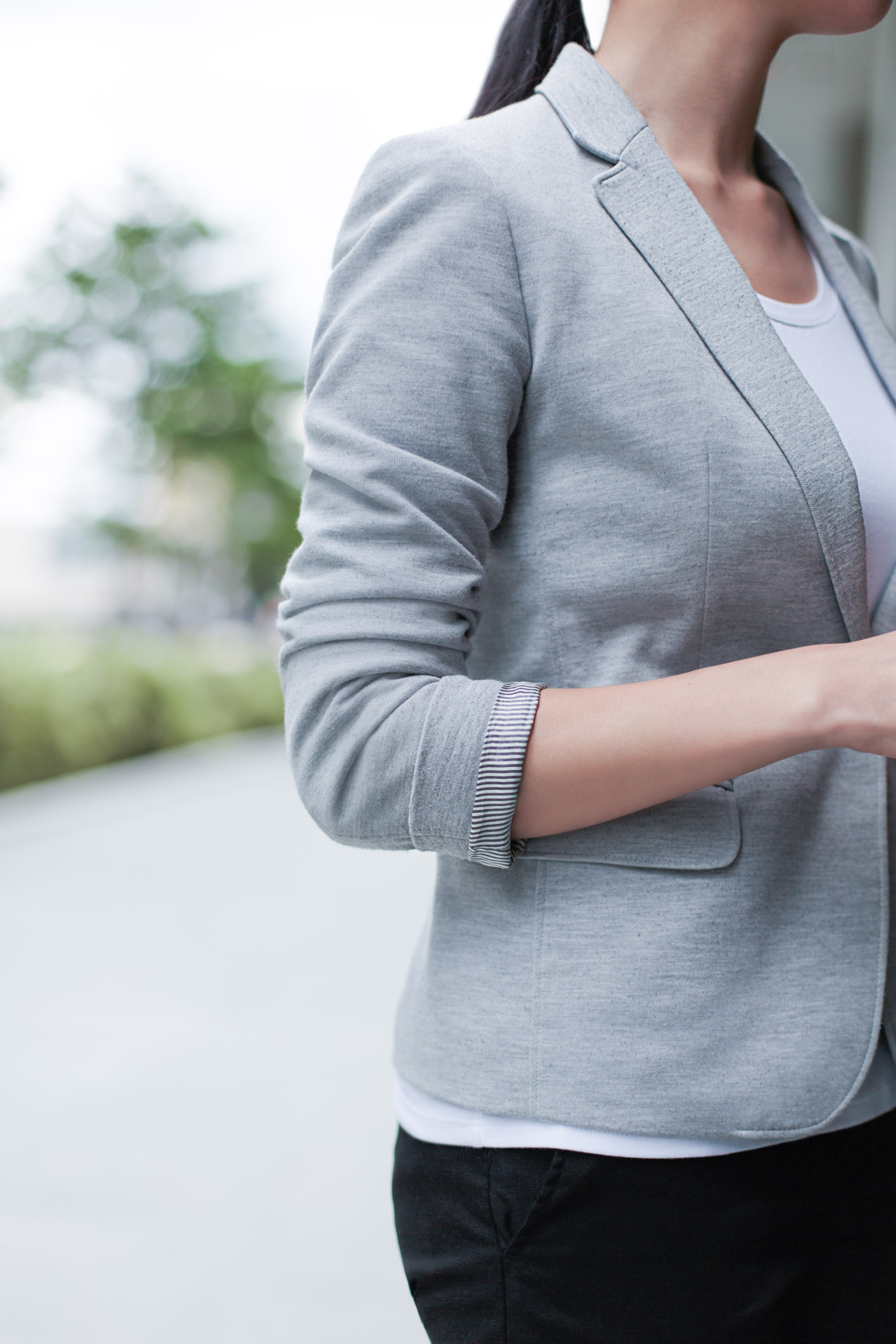 Ruth-Singapore-User_Researcher__UX_Consultant-Jacket_Uniqlo-Top_Uniqlo-Pants_Uniqlo-Watch_Pebble-UNIFORM-02032017-3