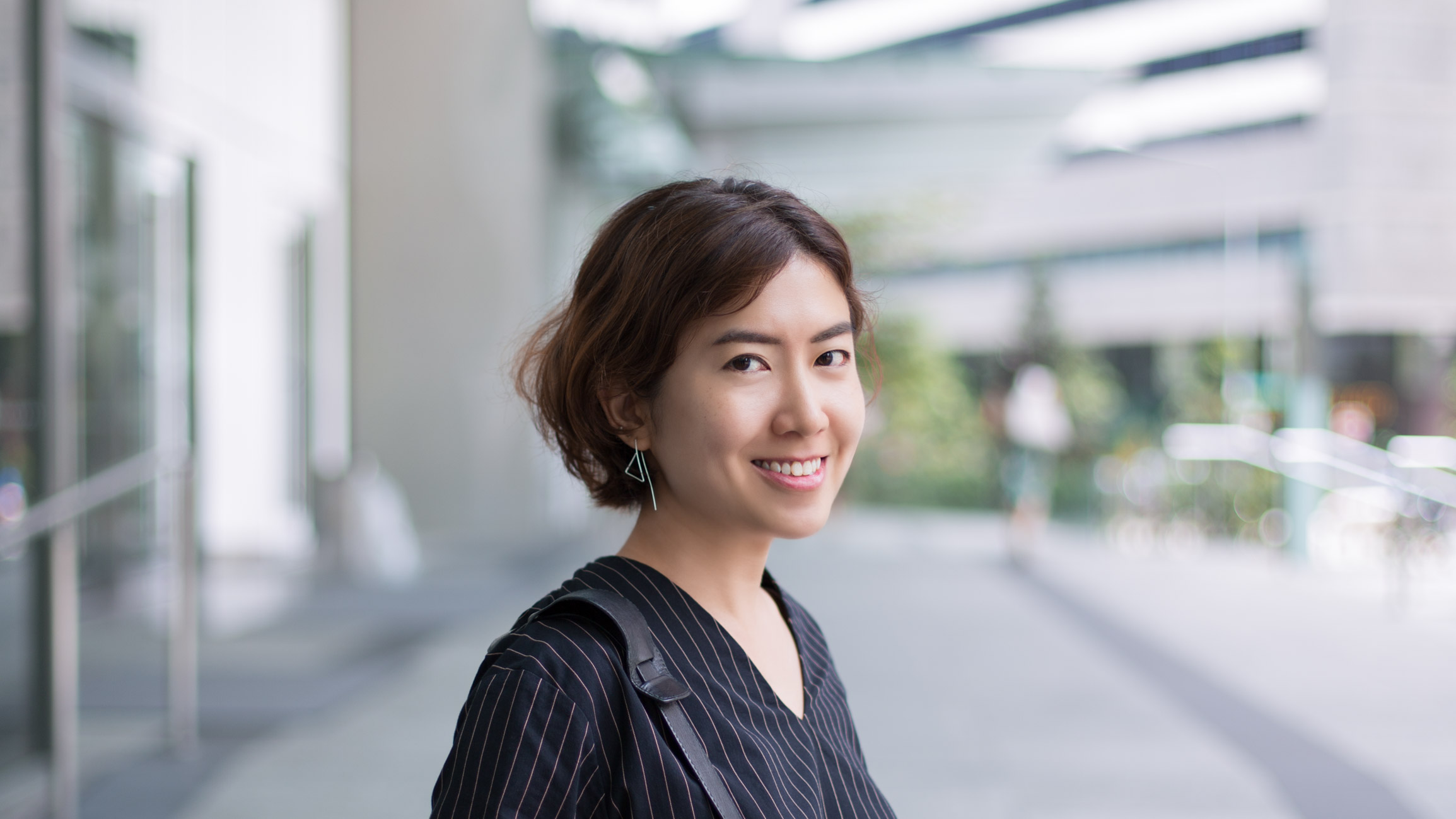 Geraldine-Singapore-Automobile-Top_In_Good_Company-Shoes_COS-Bag_Balenciaga-Earrings_OtherStories-Watch_Gucci-Bracelet_Hermes-Bracelet_The_Mindful_Company-UNIFORM-03042017-5-1