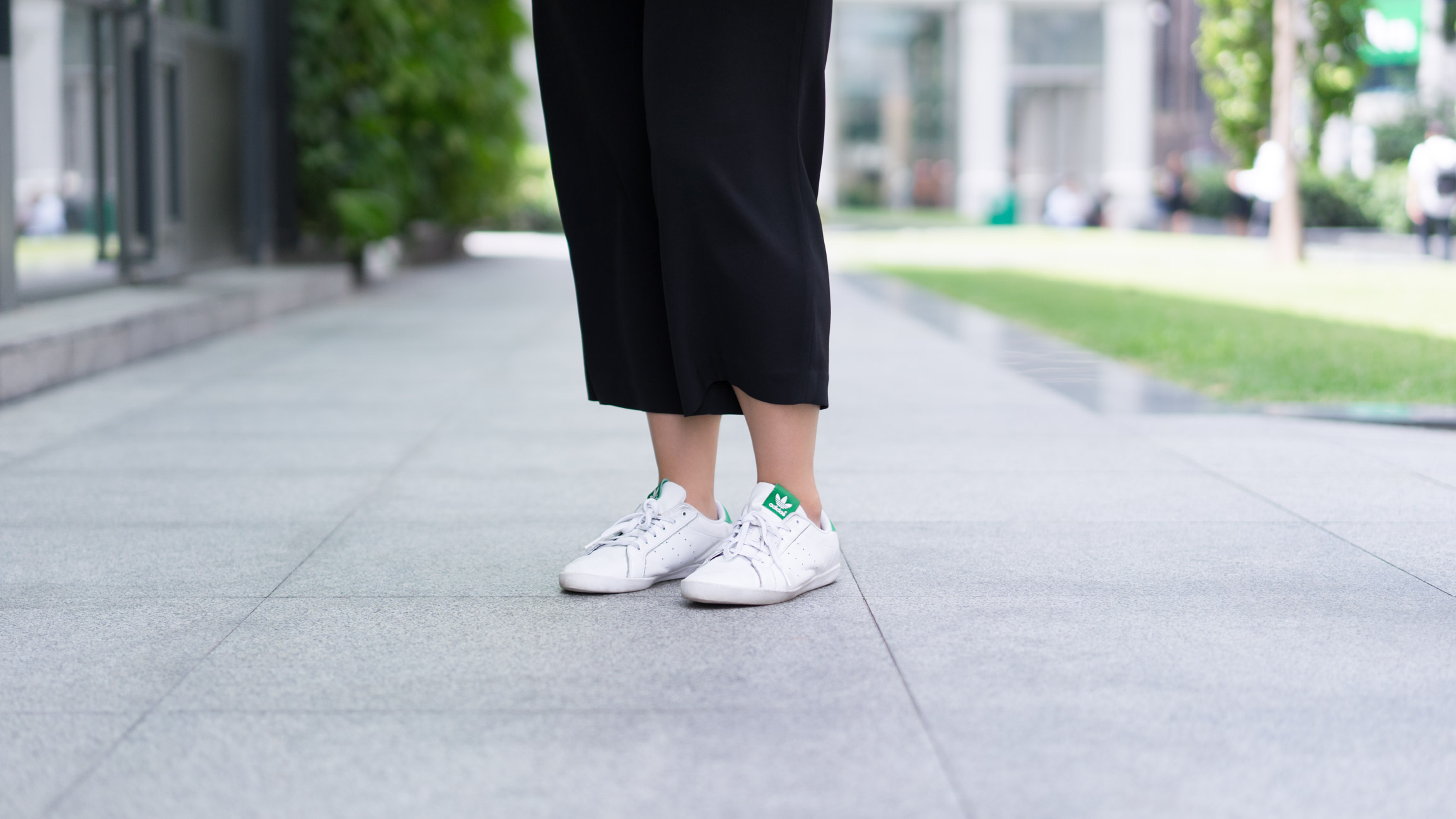 Judy-Singapore-Account_Manager-Top_Uniqlo-Pants_Uniqlo-Watch_Nixon-Shoes_Adidas-Bag_Givenchy-UNIFORM-06042017-2