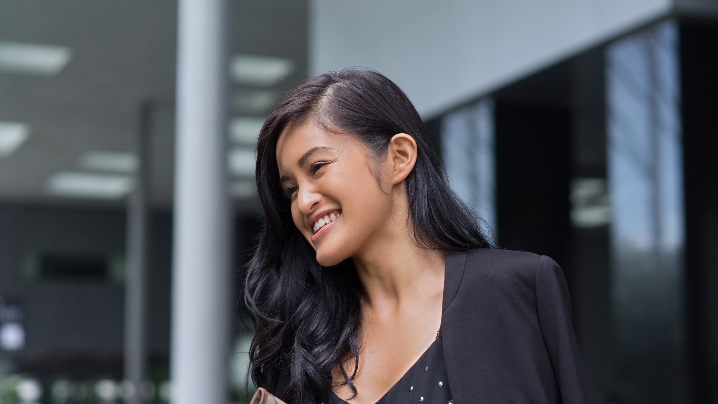 Natasha-Singapore-Marketing-Top_Express-Pants_COS-Shoes_Salvatore_Ferragamo-Jacket_Zara-UNIFORM-06042017-5