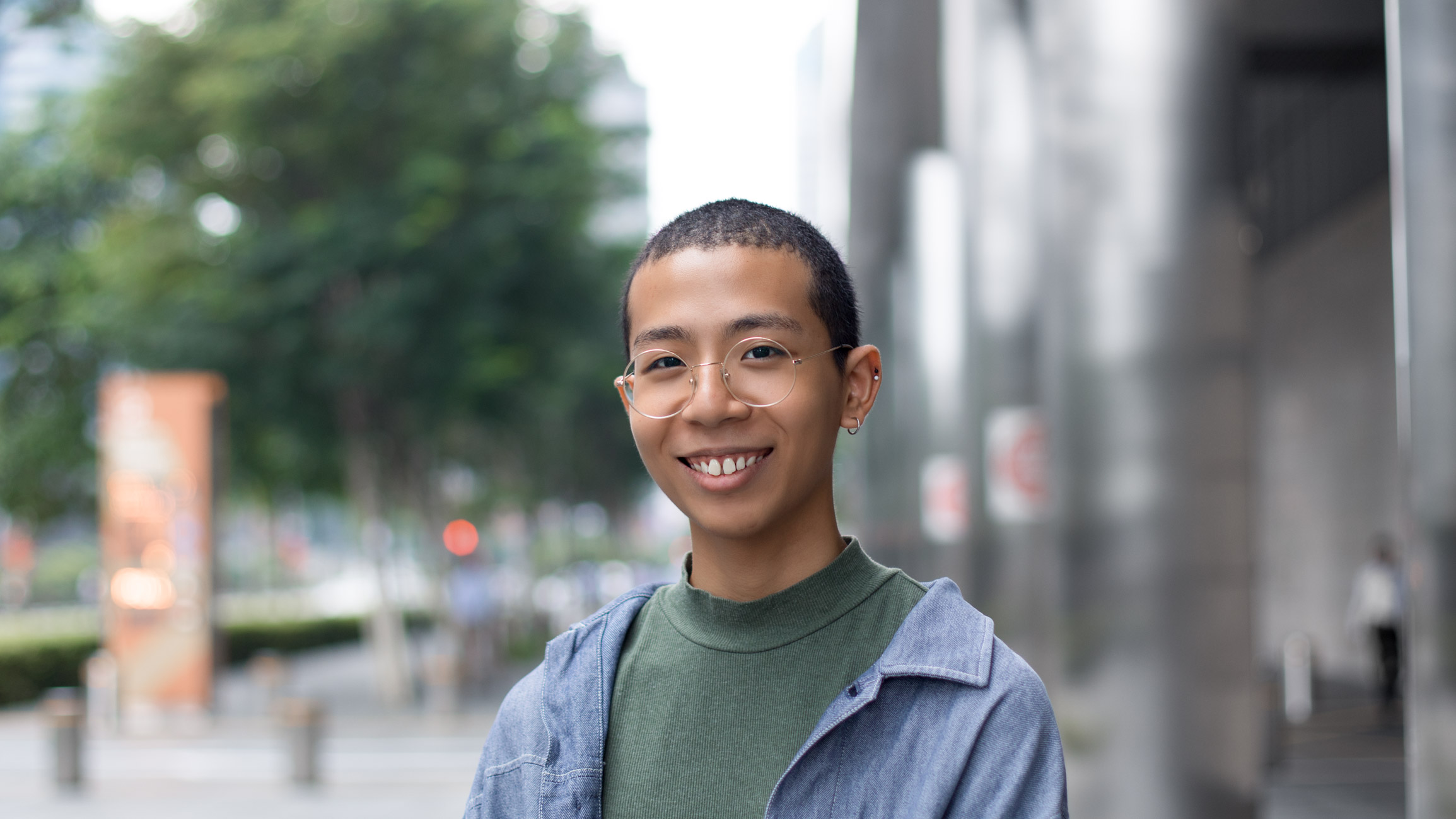 Adrian-Singapore-Student-Top_HM-Jacket_Uniqlo-Shoes_Nike-UNIFORM-20042017-1