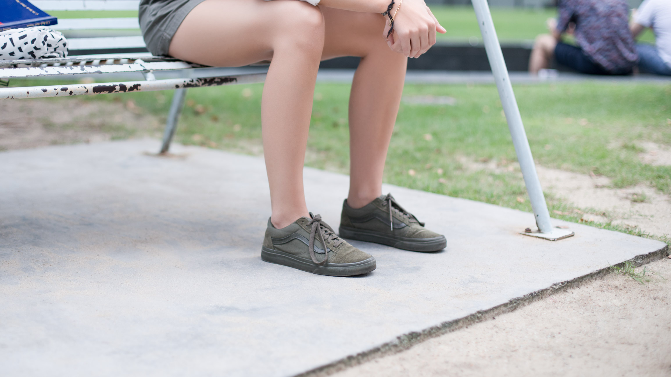 Chiara-Italy-Student-Top__Other_Stories-Bag_COS-Shoes_Vans-Bottom_HM-UNIFORM-20042017-4