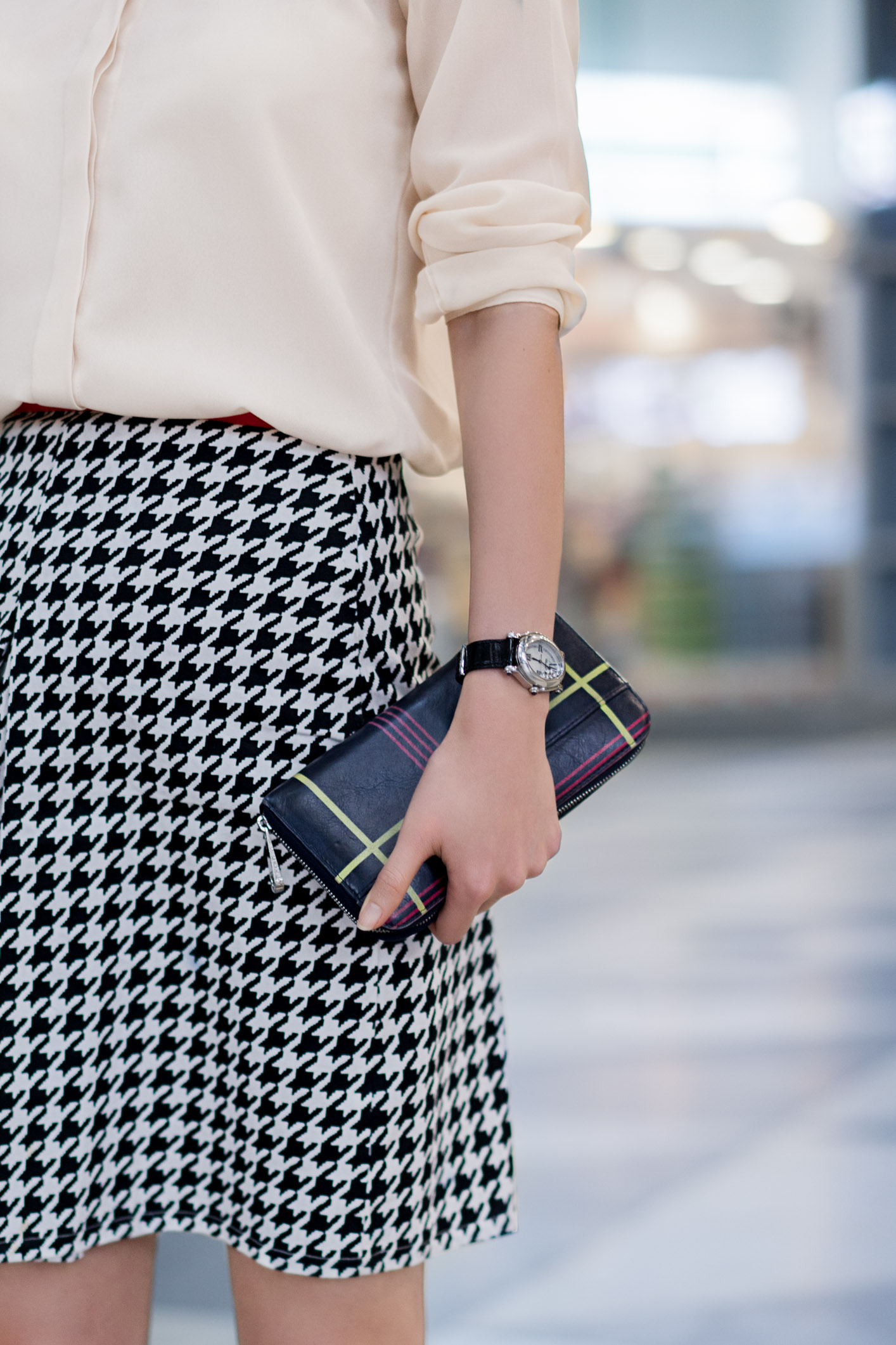 Nancy-Phillippines-Financial_Services_Consultant-Shoes_Zara-Wallet_Aspinal-UNIFORM-06042017-4