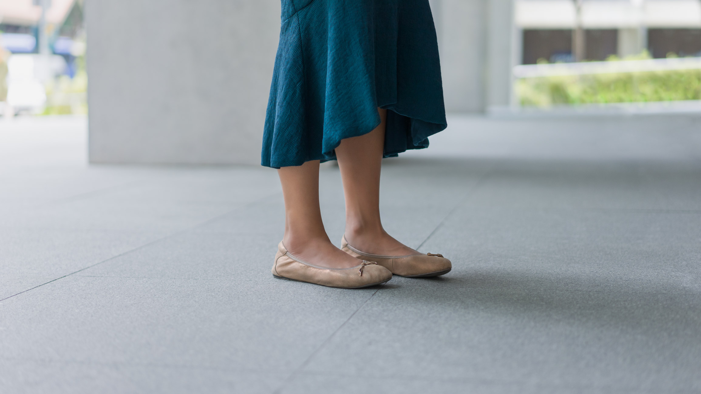 Sheryl-Singapore-Marketing_Manager-Top_Zara-Skirt_Klarra-Clutch_Mango-Watch_Calvin_Klein-UNIFORM-06042017-4