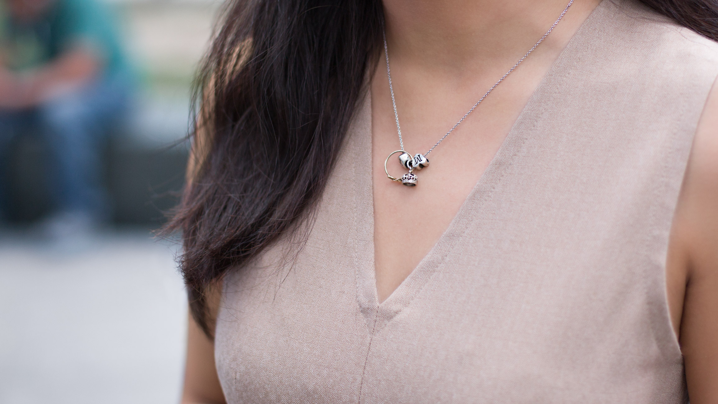 Yumi-Vietnam-Business_Support-Jumpsuit_Oyster_and_Snail-Shoes_Aldo-Wallet_Kate_Spade-UNIFORM-20042017-2