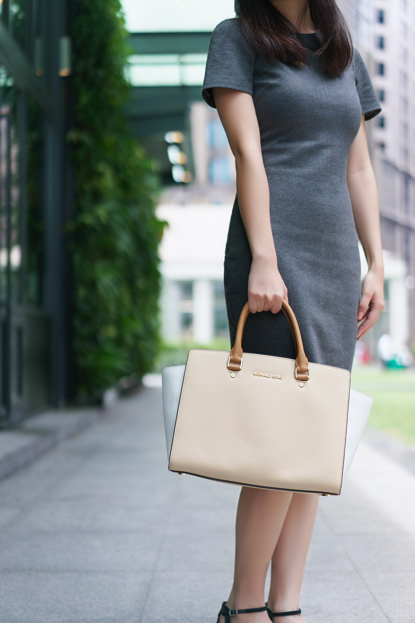 Lynette-Singapore-Digital_Advertising-Dress_Forcast-Shoes_Pedro-Bag_Michael_Kors-UNIFORM-11052017-3