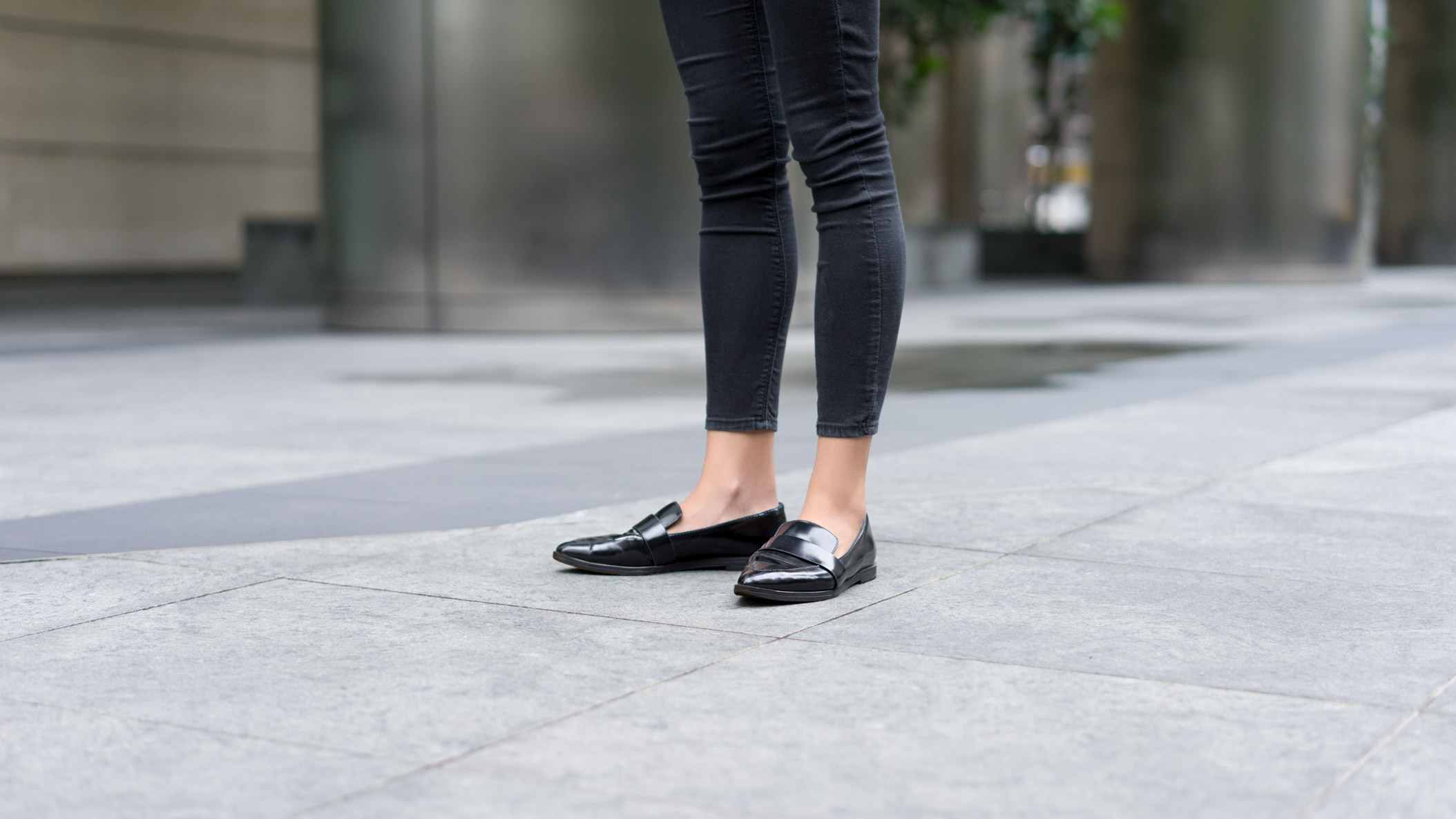 Siti-Singapore-Chatering_Broker-Pants_Topshop-Shoes_Charles__Keith-Bag_Chloe-Watch_Marc_Jacobs-Bracelet_Pandora-UNIFORM-01062017-2