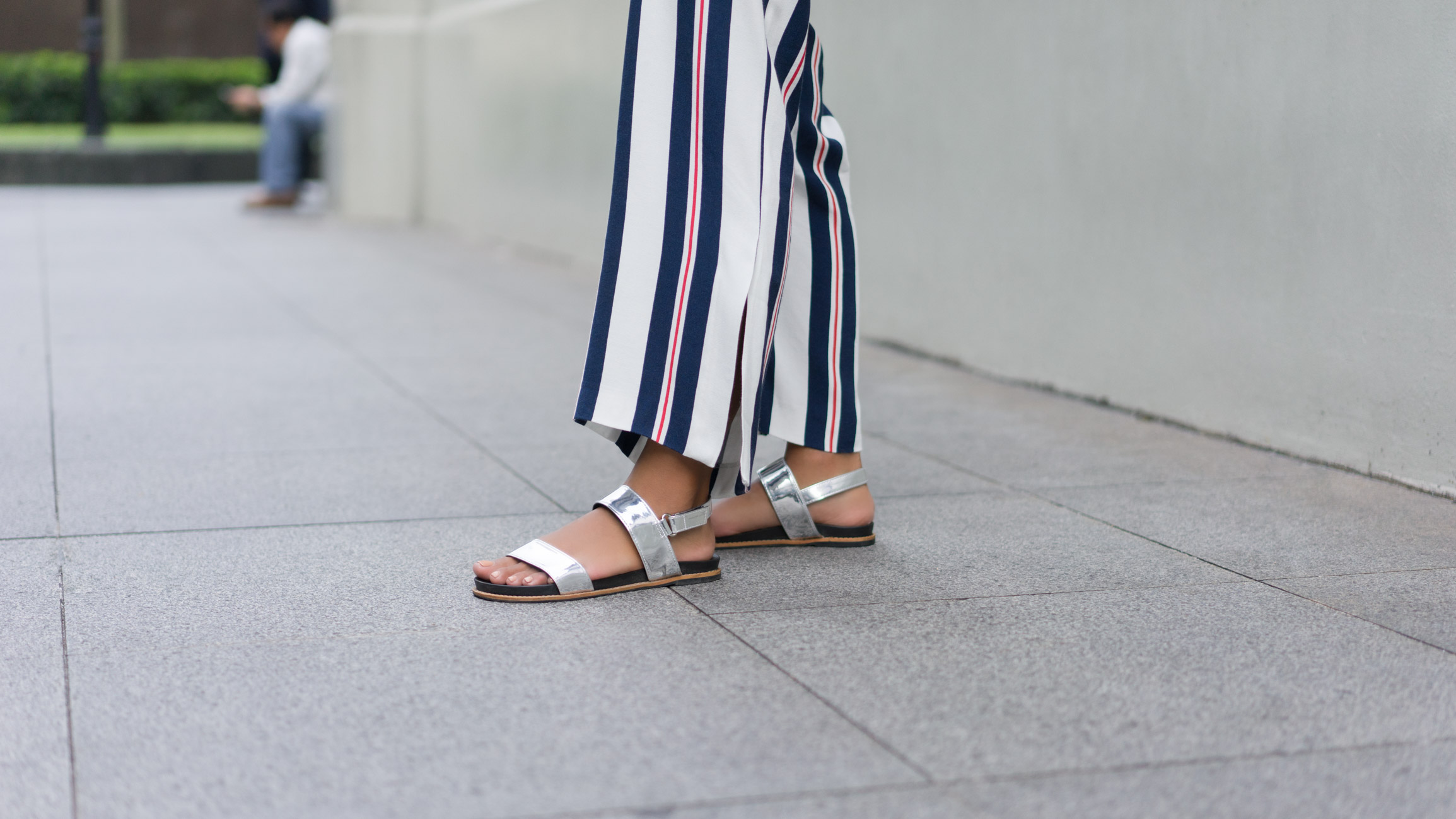 Camira-Singapore-Fashion_Stylist-Top_Monki-Pants_Zara-Bag_Furla-Nelissa_Hilman-Earrings_Zara-Watch_Michael_Kors-Rings_HM-UNIFORM-08062017-2