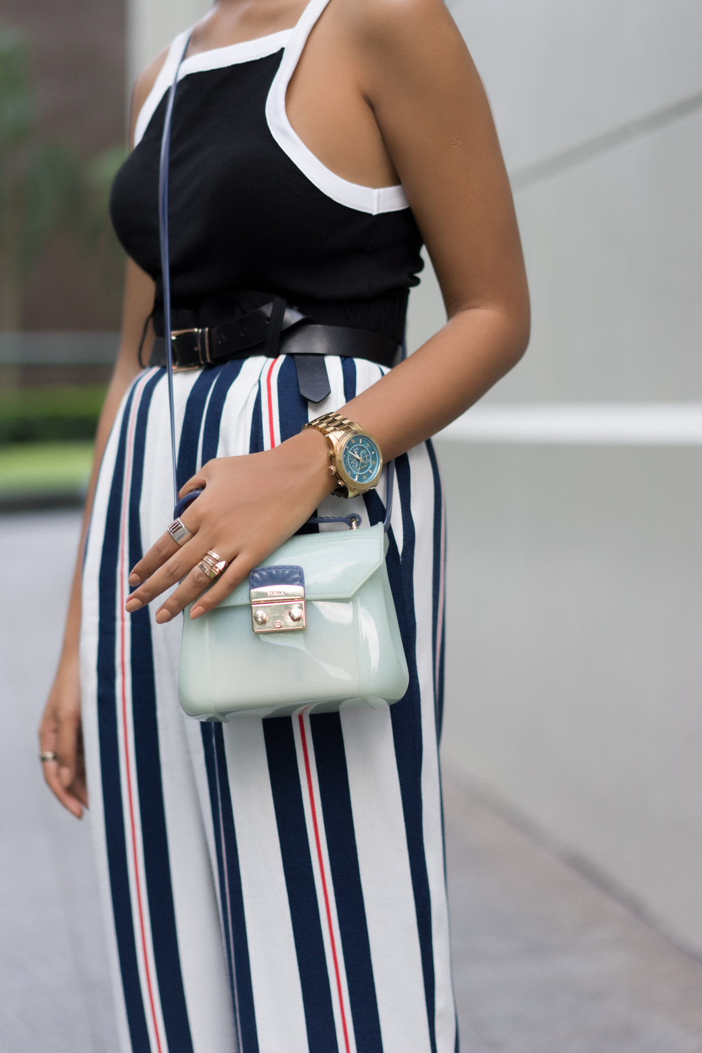 Camira-Singapore-Fashion_Stylist-Top_Monki-Pants_Zara-Bag_Furla-Nelissa_Hilman-Earrings_Zara-Watch_Michael_Kors-Rings_HM-UNIFORM-08062017-3