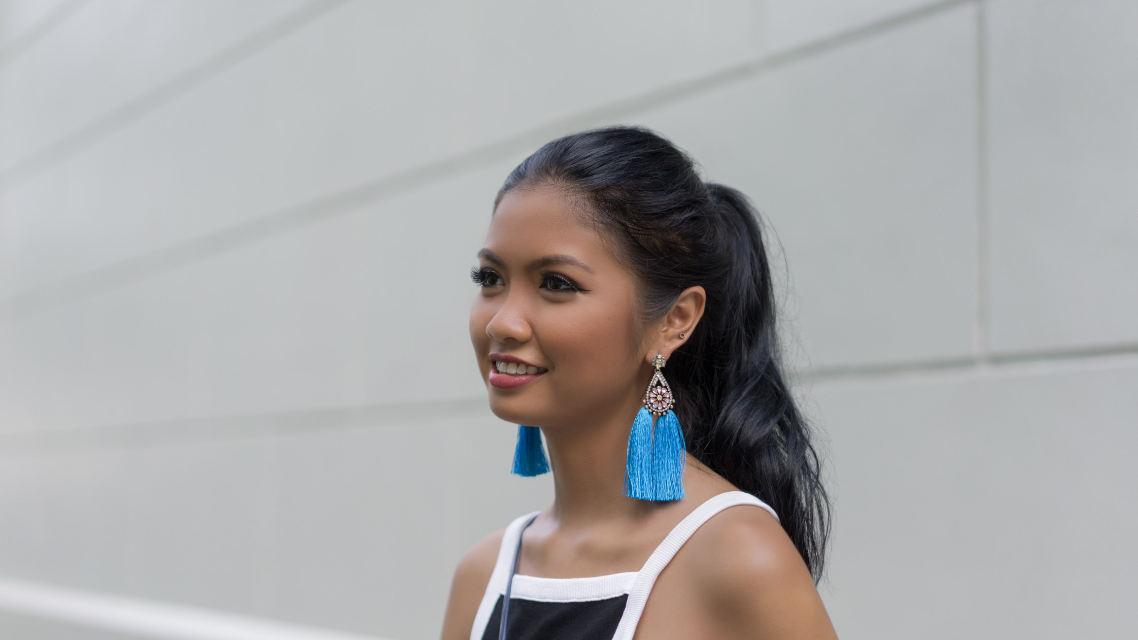 Camira-Singapore-Fashion_Stylist-Top_Monki-Pants_Zara-Bag_Furla-Nelissa_Hilman-Earrings_Zara-Watch_Michael_Kors-Rings_HM-UNIFORM-08062017-4