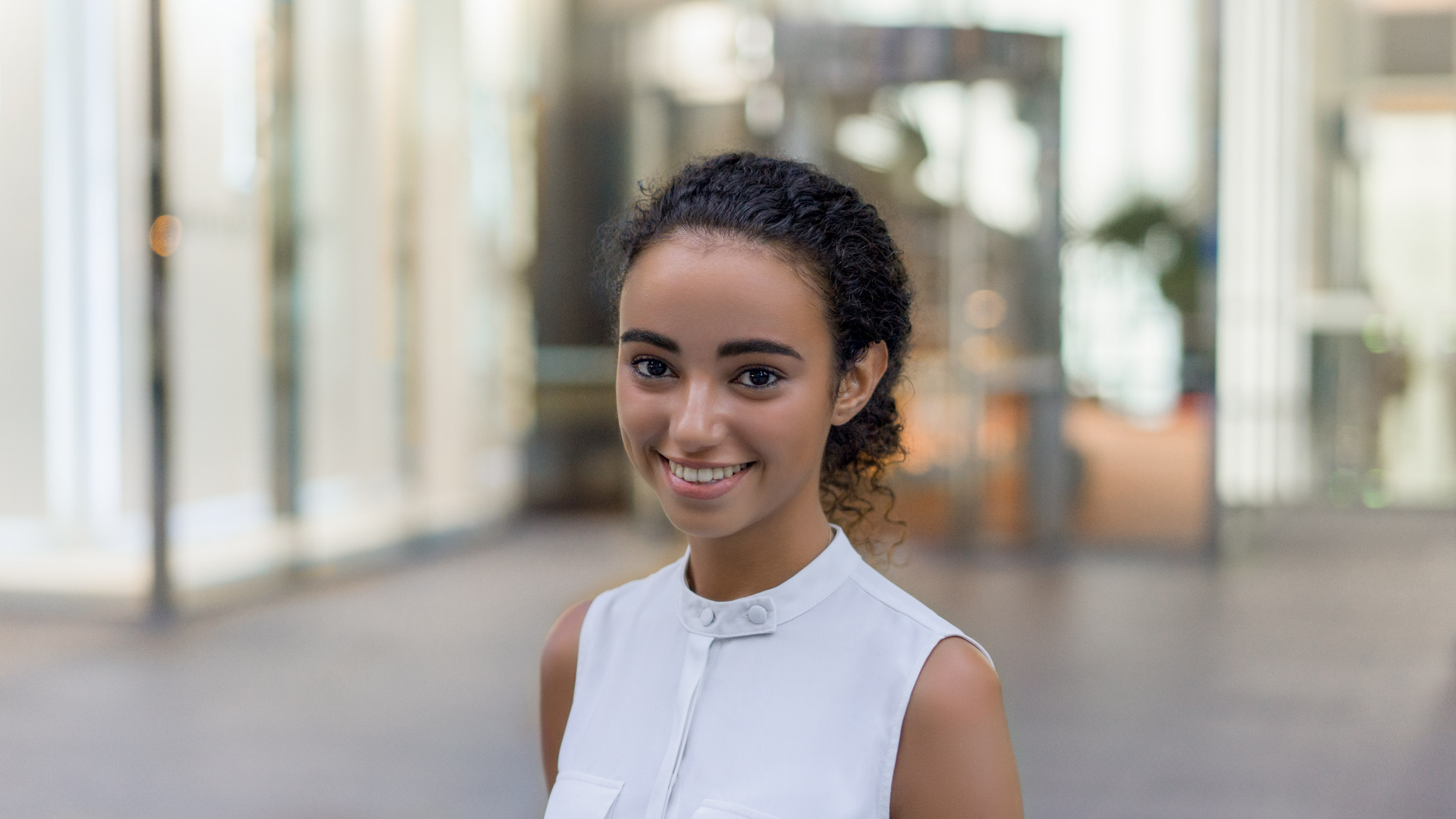 Ikrame-Morocco-Student-Top_Zara-Shorts_Zara-Bag_Charles__Keith-Watch_Michel_Herbelin-UNIFORM-08062017-5