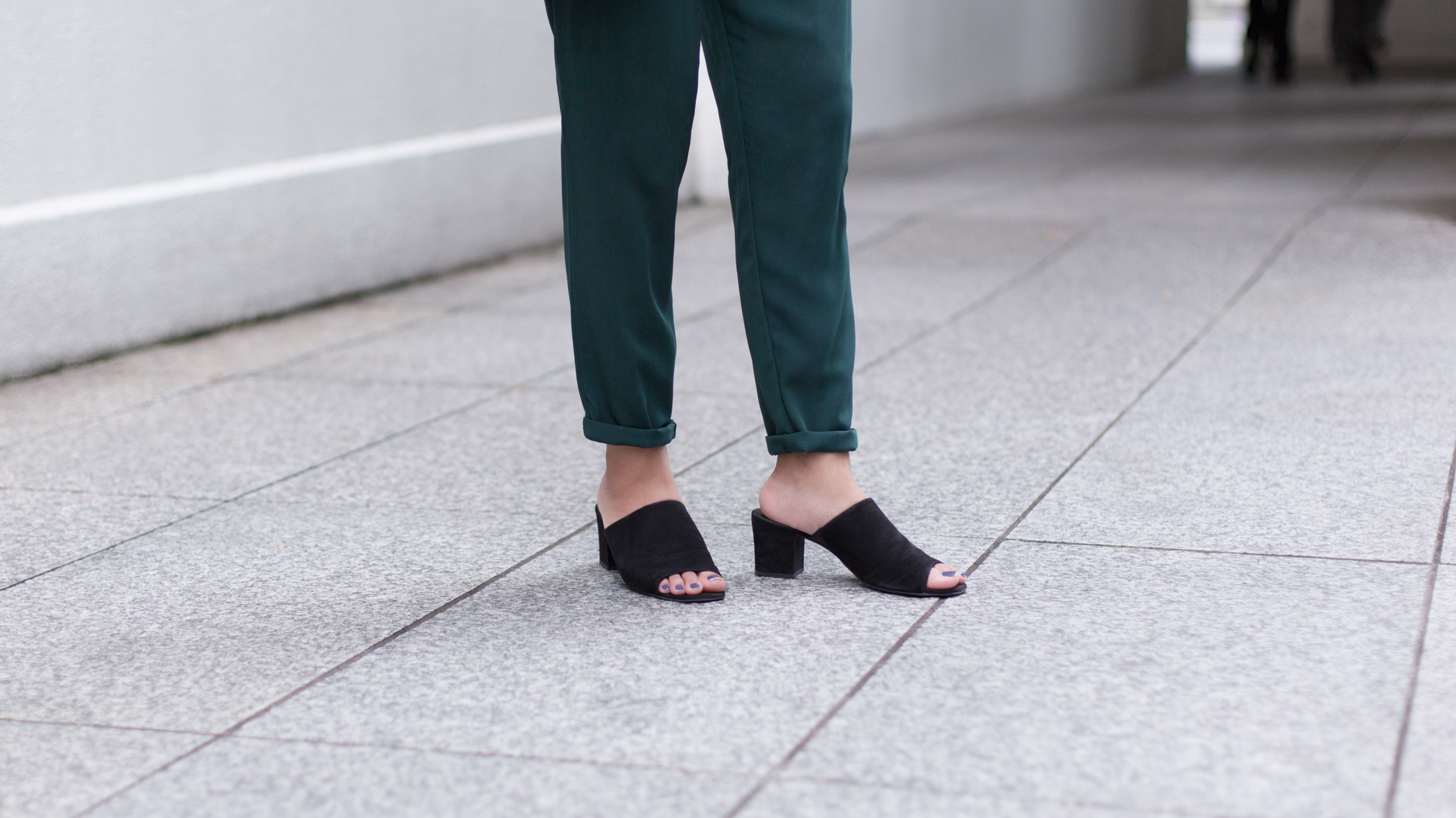 Alyssa-Advertising-Singapore-Top_The_Editors_Market-Pants_ZARA-Shoes_Charles__Keith-Bag_COACH-Bracelet_Pandora_Tiffany__Co.-UNIFORM-13072017-1