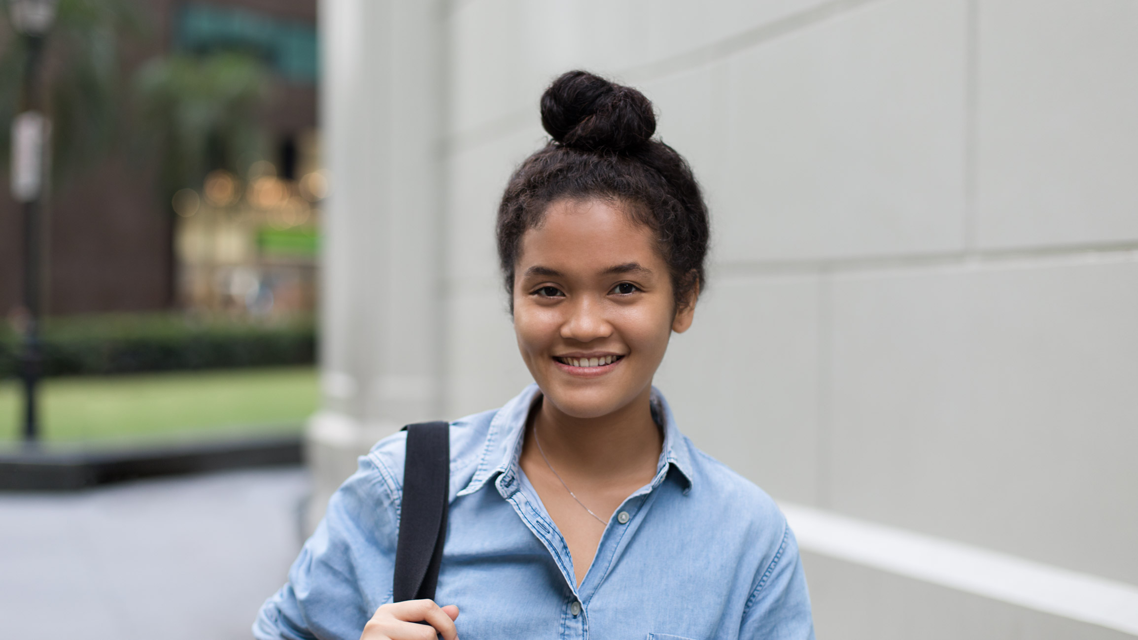 Fathin-News-Singapore-Pants_UNIQLO-Shoes_Vans-Bag_Uyii-UNIFORM-13072017-5