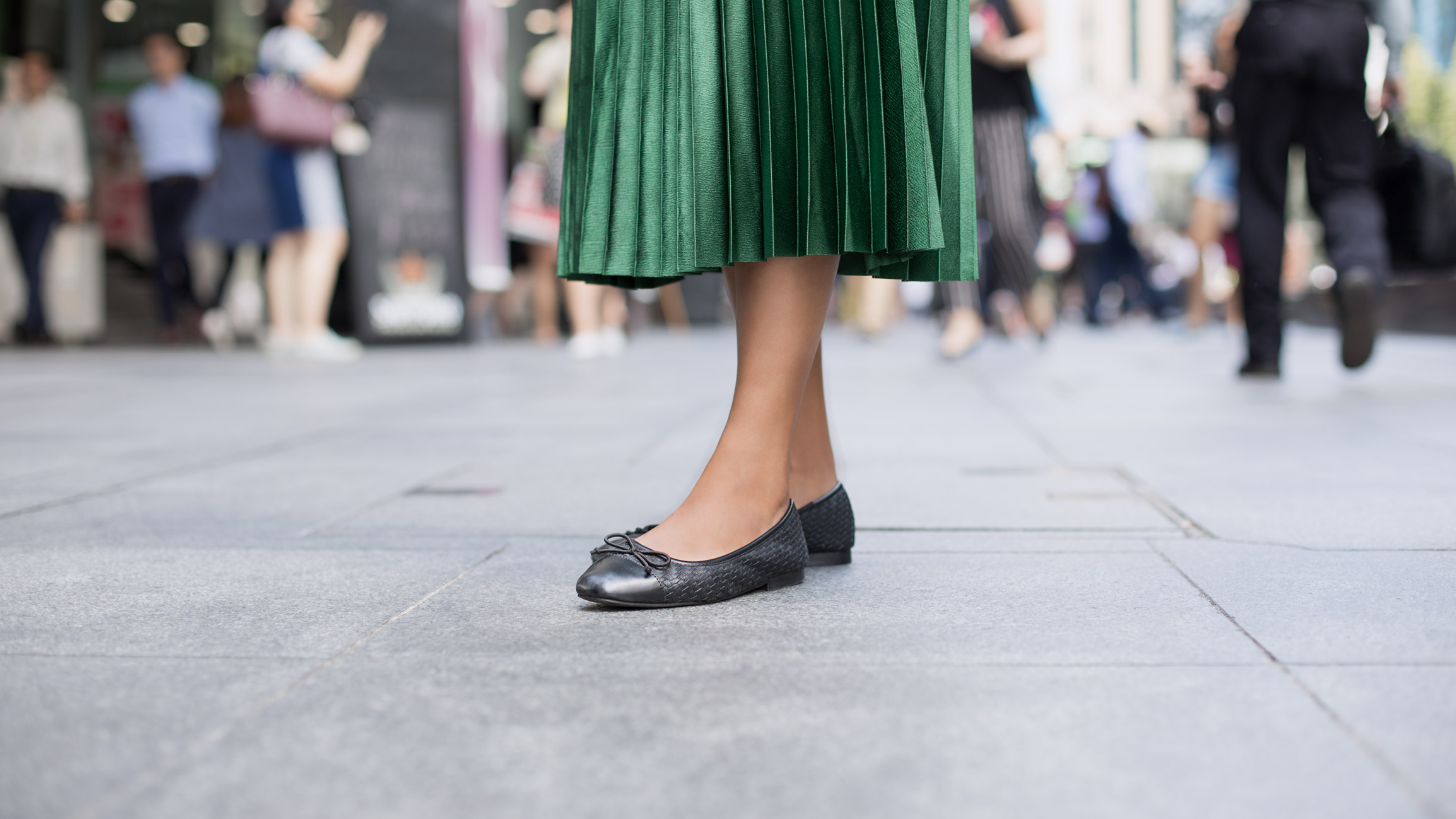 Lidya-Jakarta-Client_Servicing-Top_Zara-Skirt_Zara-Clutch_BCBG-Shoes_Zara-Earrings_Topshop-UNIFORM-24082017-2