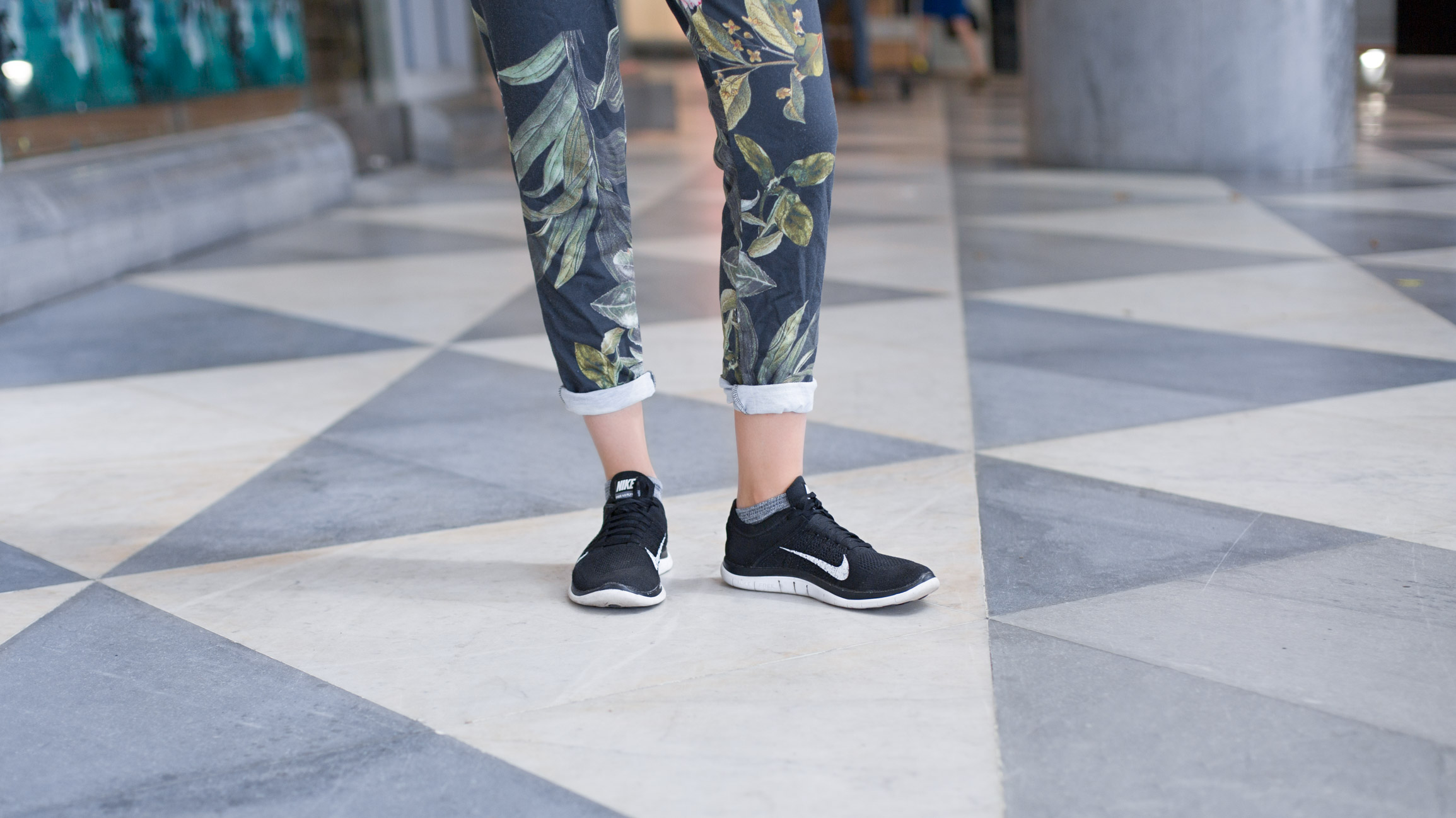 Nadia-Swimwear_Designer-Argentina-Top_HM-Pants_SheIn-Shoes_Nike-Bag_Refinery29-UNIFORM-08082017-3