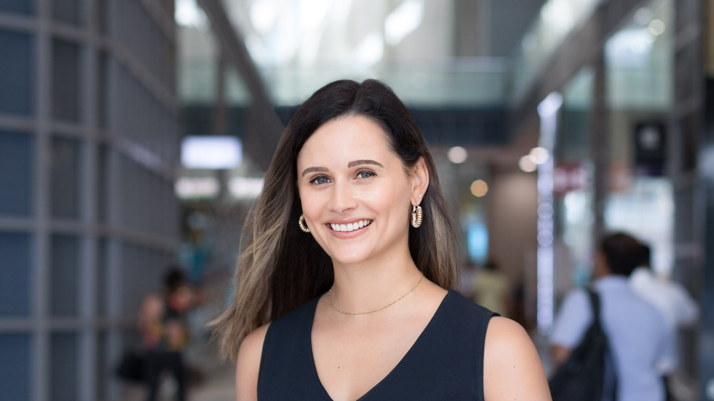 Nat-Australia-Finance-Dress_Joseph-Bag_Loewe-Shoes_Jimmy_Choo-Earrings_-Reliquia-Bracelet_Cartier-Watch_Cartier-UNIFORM-24082017-2