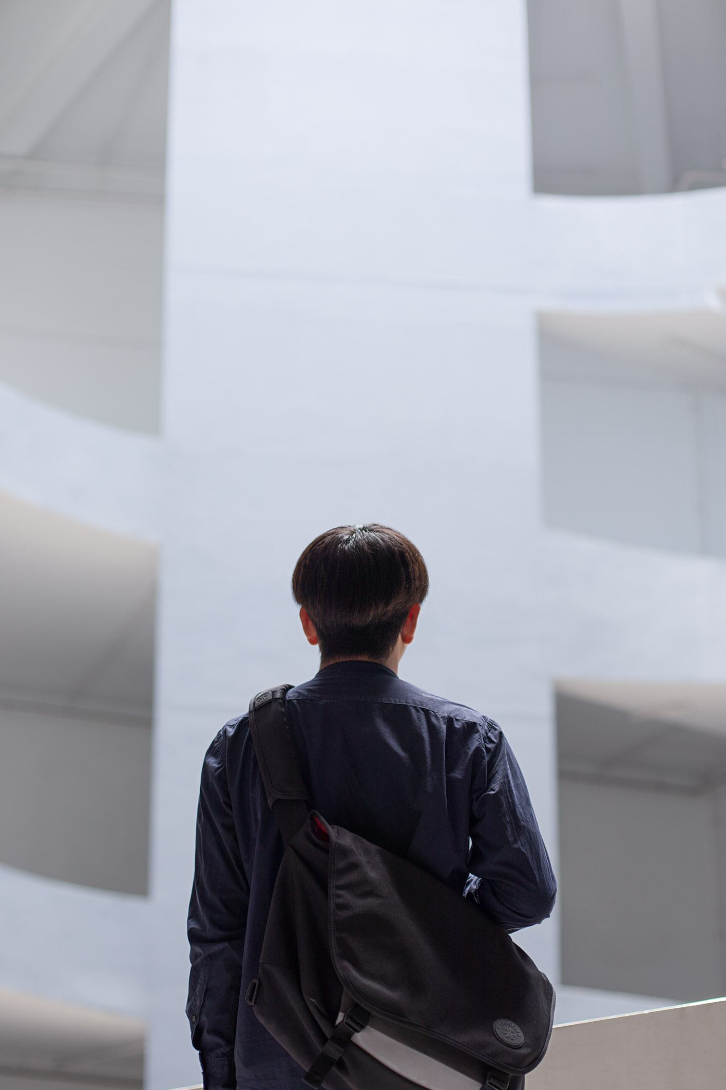 Jiang-Communications__Content-Singapore-Top_Uniqlo-Pants_Uniqlo-Watch_ZIIIRO-Sandals_Dr._Martens-Bag_Crumpler-UNIFORM-12092017-4