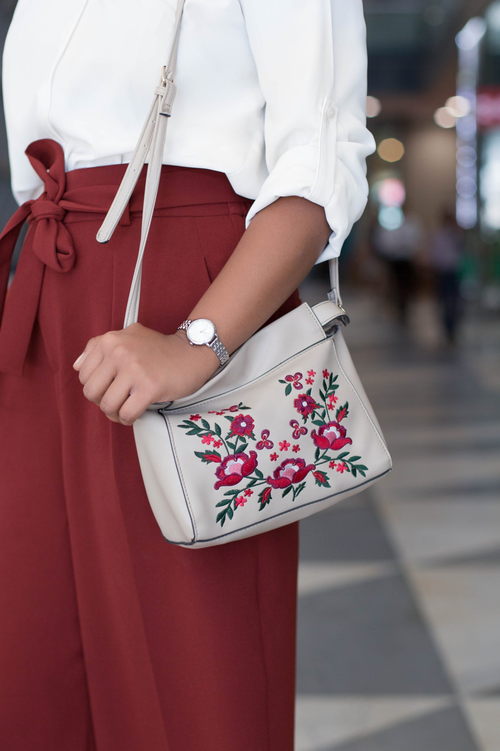 Lakshmi-Advertsing-Singapore-Pants_Uniqlo-Shoes_Melissa-Watch_Fossil-UNIFORM-07092017-3