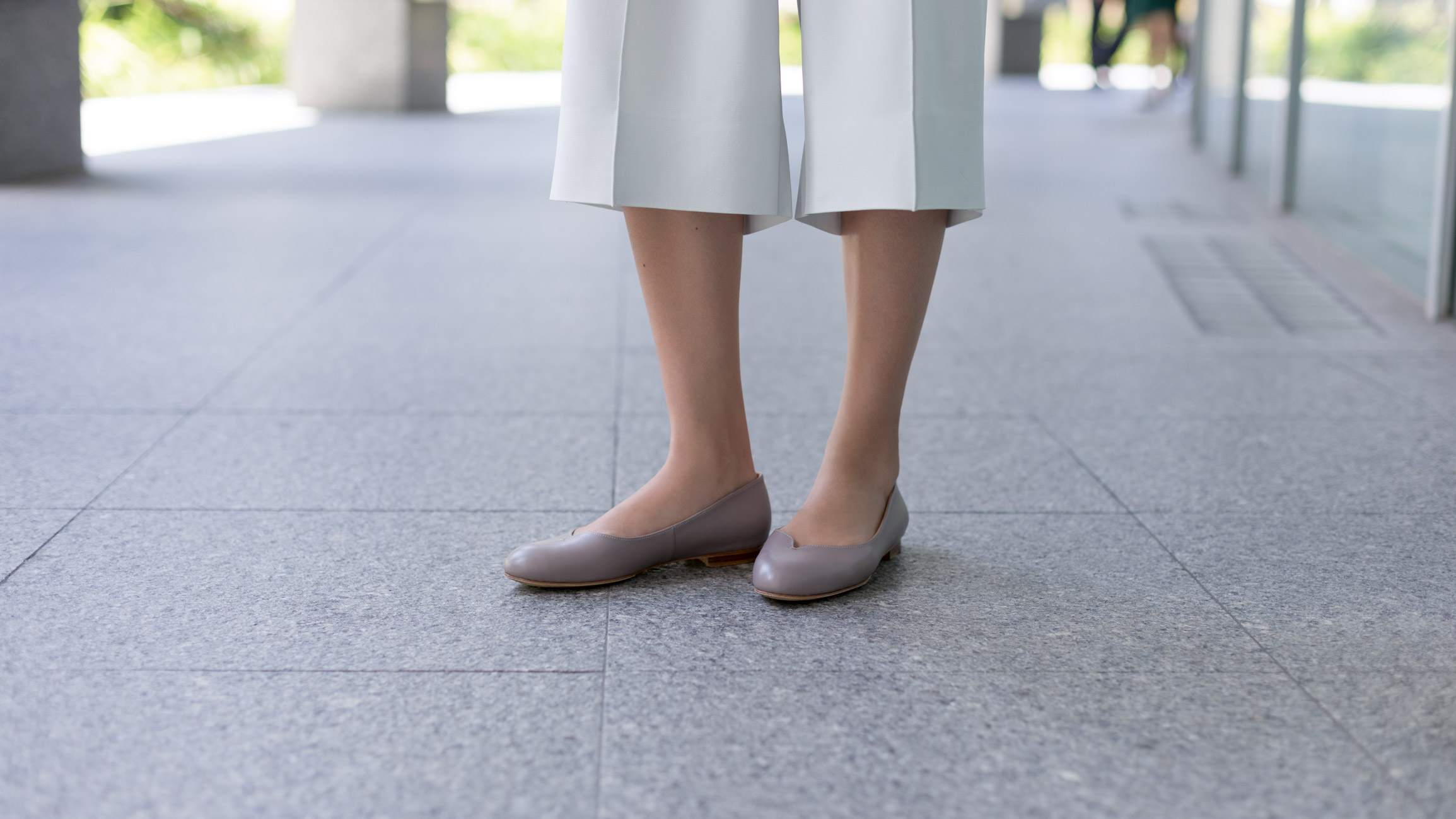 Rachael-Lawyer_and_Entrepreneur-Singapore-Top_Grana-Pants_IN_GOOD_COMPANY-Shoes_Palola-Ring_Lucy__Mui-Wallet_Prada-UNIFORM-07092017-3