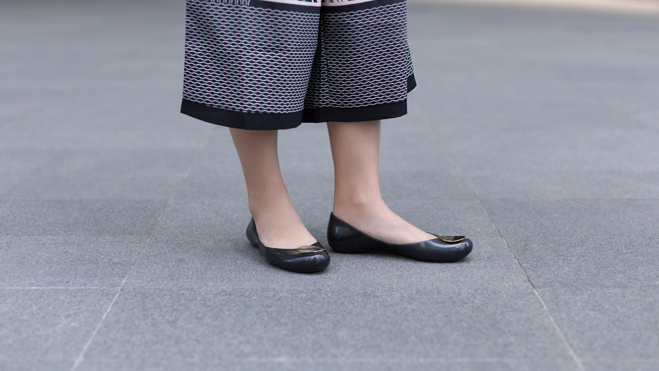 Rachel-Accounting-Singapore-Top_Uniqlo-Pants_MDS-Cardigan_Cotton_On-Shoes_Jelly_Bunny-Bag_Charles__Keith-UNIFORM-07092017-2