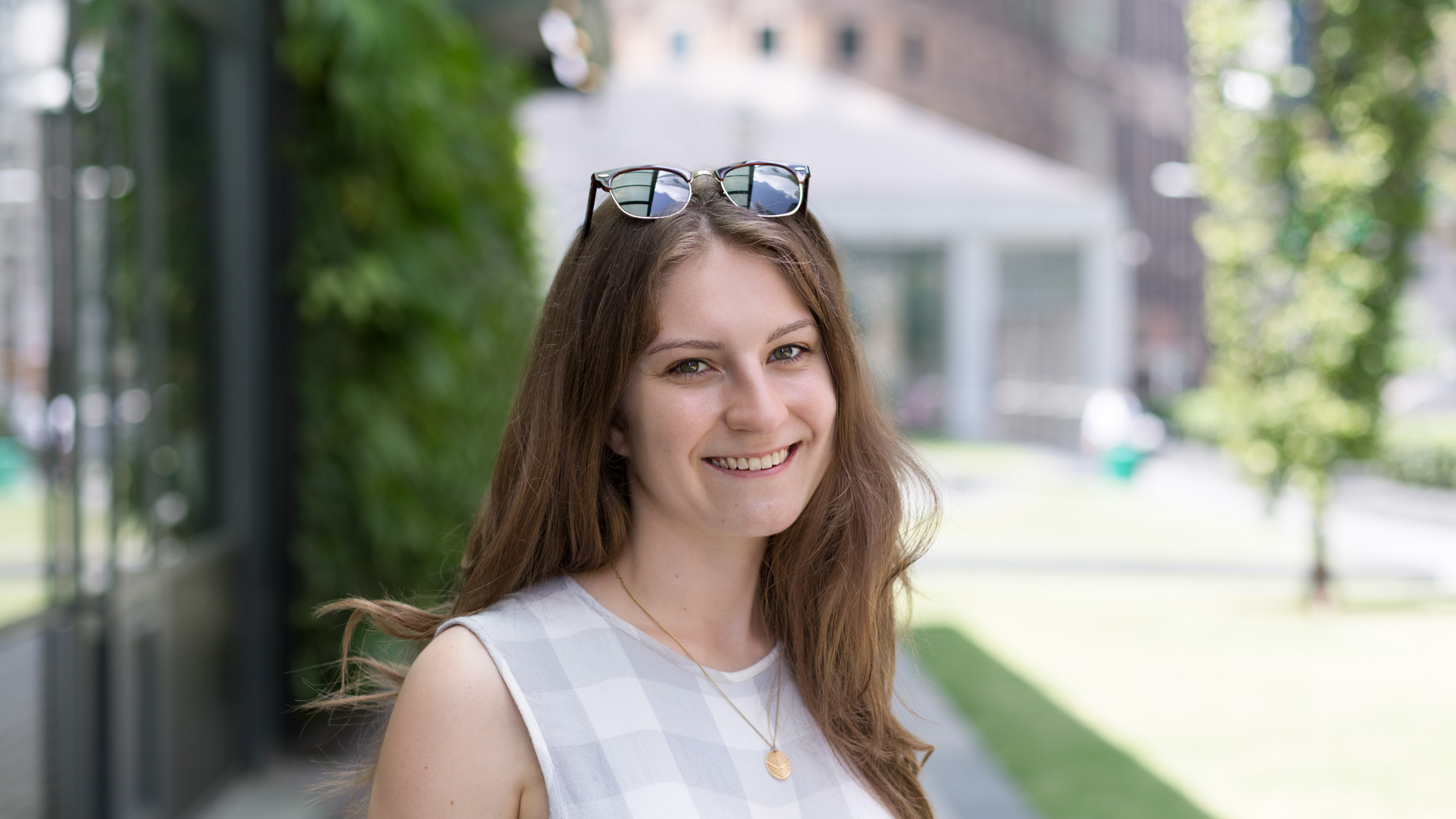 Susanna-Photographer_Film-maker-Germany-Jumpsuit_Zalando-Bag_Ona-Shoes_HM-Necklace_Only-UNIFORM-07092017-5