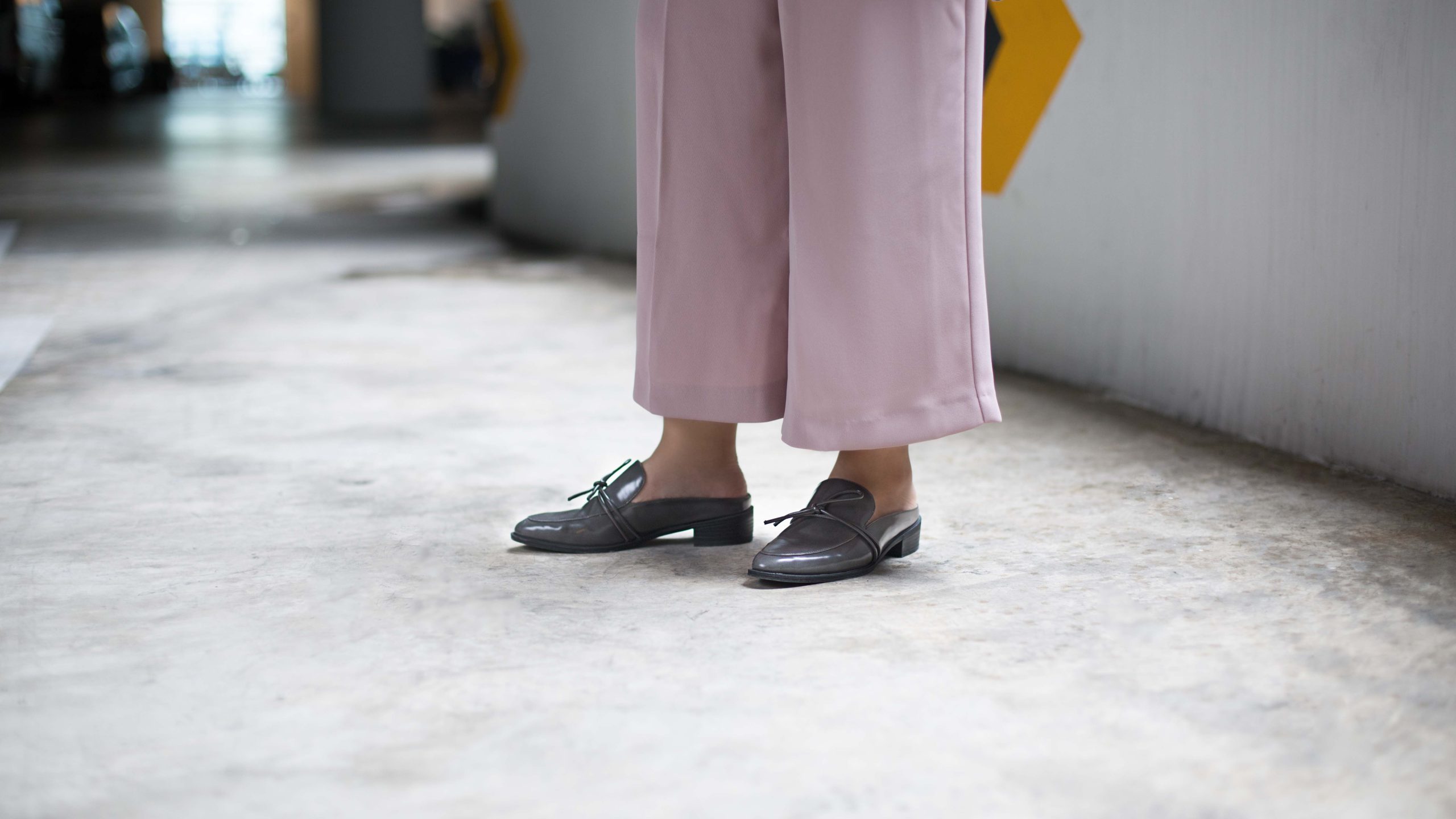 Wu_Tong-Communications__Content-Singapore-Top_The_Editors_Market-Pants_Topshop-Shoes_Charles__Keith-UNIFORM-19092017-4