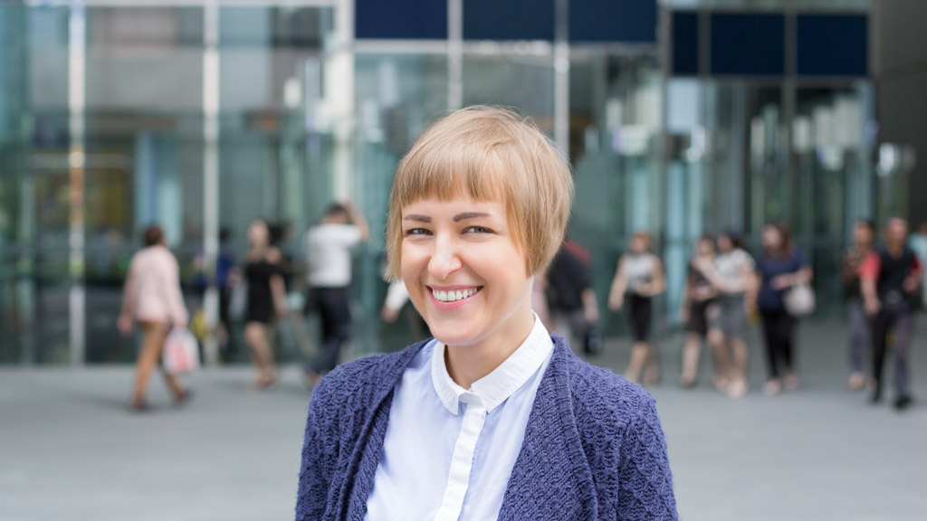 Gosia-Poland-Advertising-Shirt_Top_Secret-Cardigan_Mohito-UNIFORM-12102017-4