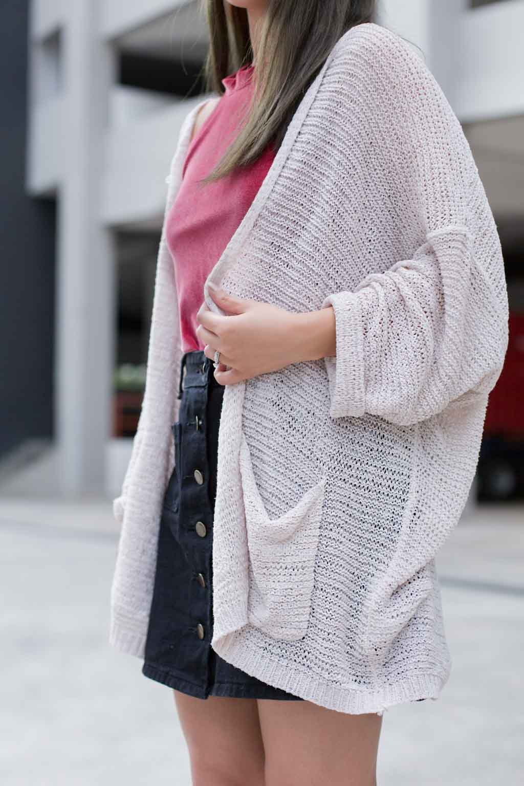 Ivoly-Singapore-Digital_Imaging-Cardigan_HM-Shoes_CharlesKeith-Earrings_COS—UNIFORM-02112017-3