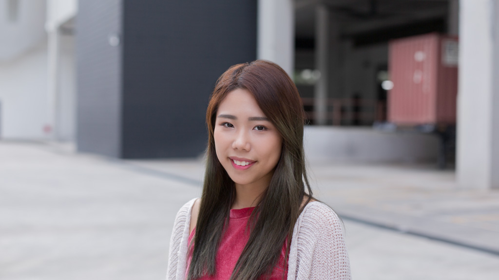 Ivoly-Singapore-Digital_Imaging-Cardigan_HM-Shoes_CharlesKeith-Earrings_COS—UNIFORM-02112017-4