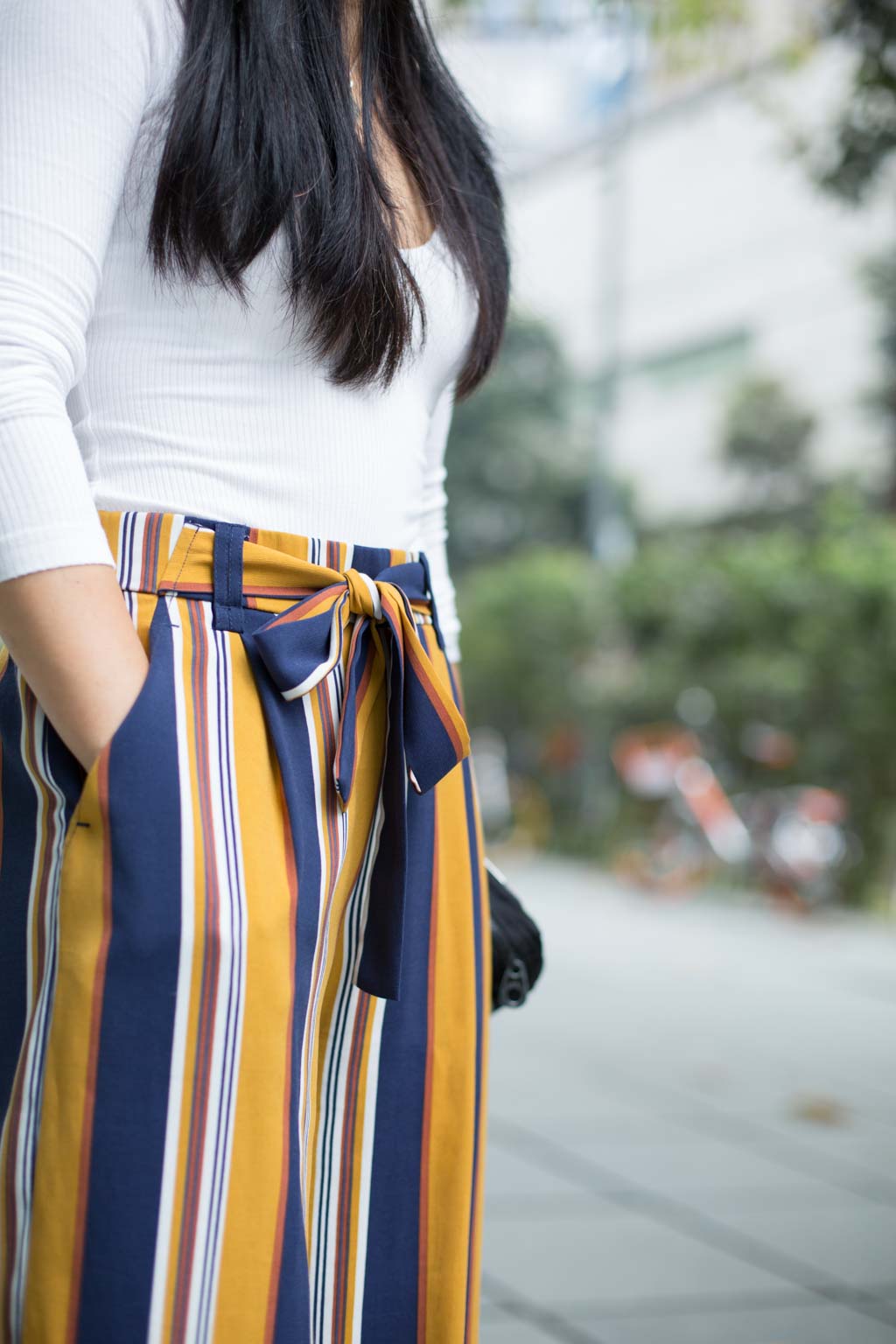 Jamie-Singapore-FinTech-Bracelet_TiffanyCo-Necklace_TiffanyCo-Top_ASOS-Pants_ZARA-Shoes_CharlesKeith-Pouch_MarcByMarcJacobs—UNIFORM-01112017-4