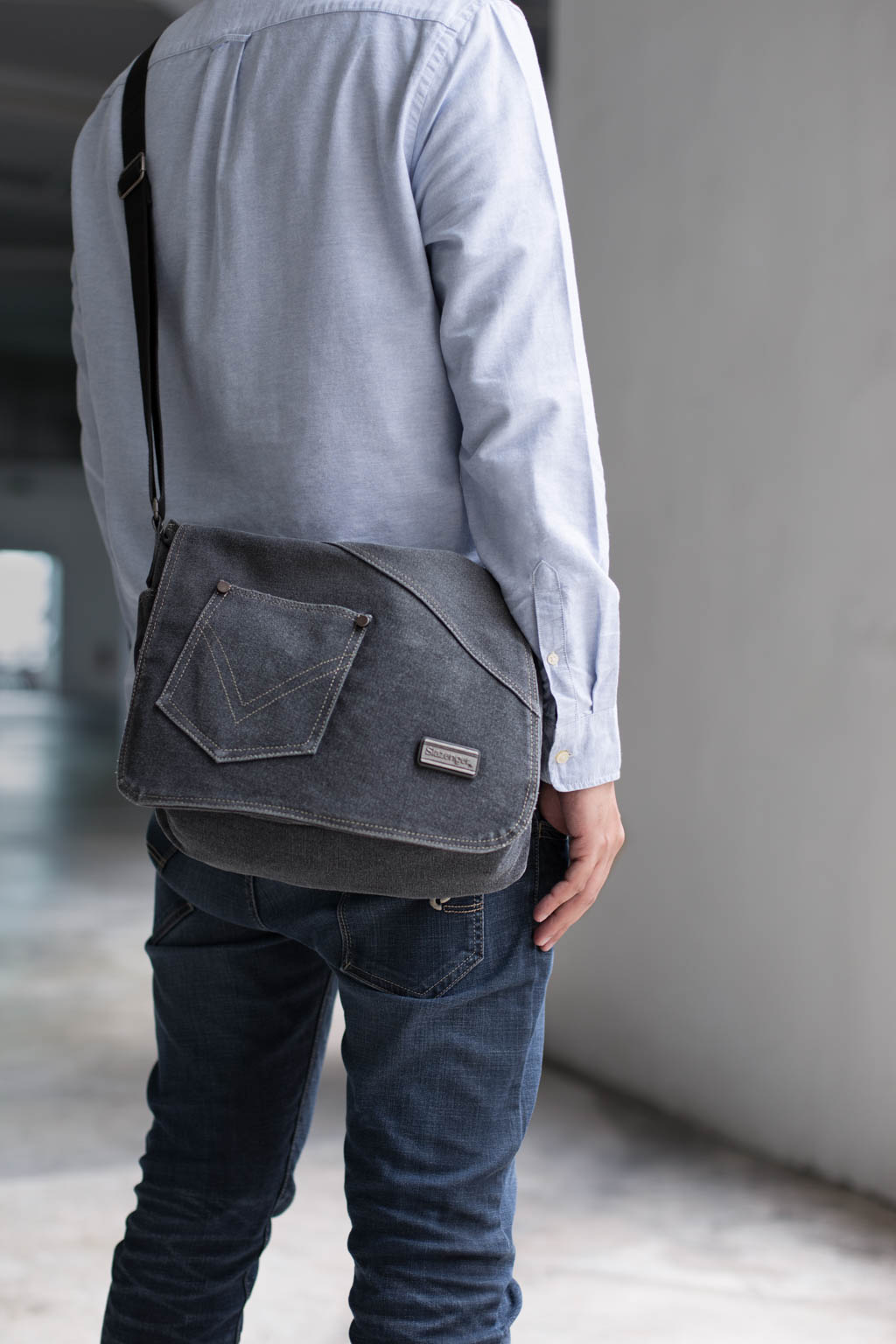 Kent-Philippines-Interior_Design-Shirt_HM-Pants_Levis-Shoes_Vans-Bag_Slazenger-UNIFORM-10112017-2