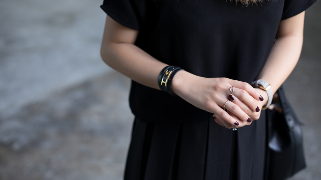Lillian-Australia-Interior_Design-Top_COS-Skirt_COS-Watch_The_Horse-Bracelet-Hermes-Bag_Mansur_Gavriel-UNIFORM-10112017-2