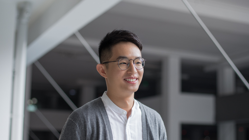 Terence-Singapore-Advertising-Cardigan_Uniqlo-Shirt_HM-Pants_Uniqlo-Shoes_Zalora-Glasses_Glimpse—UNIFORM-02112017-1