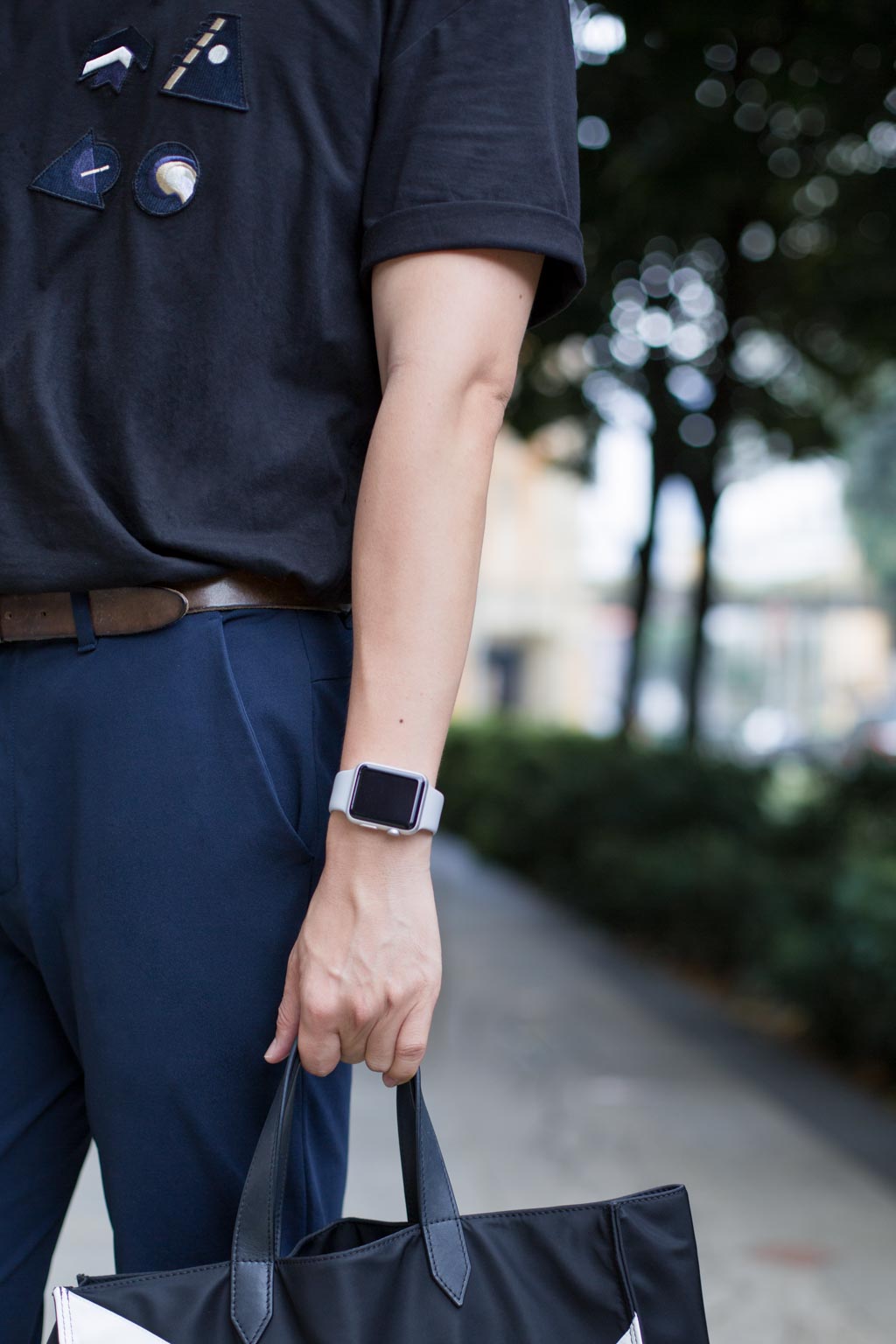 Wilber-Singapore-Media-Tee_HM-Belt_DolceGabbana-Pants_Uniqlo-Shoes_Axel_Arigato-Bag_Neil_Barrett-Bracelet_Gucci—UNIFORM—01112017-2