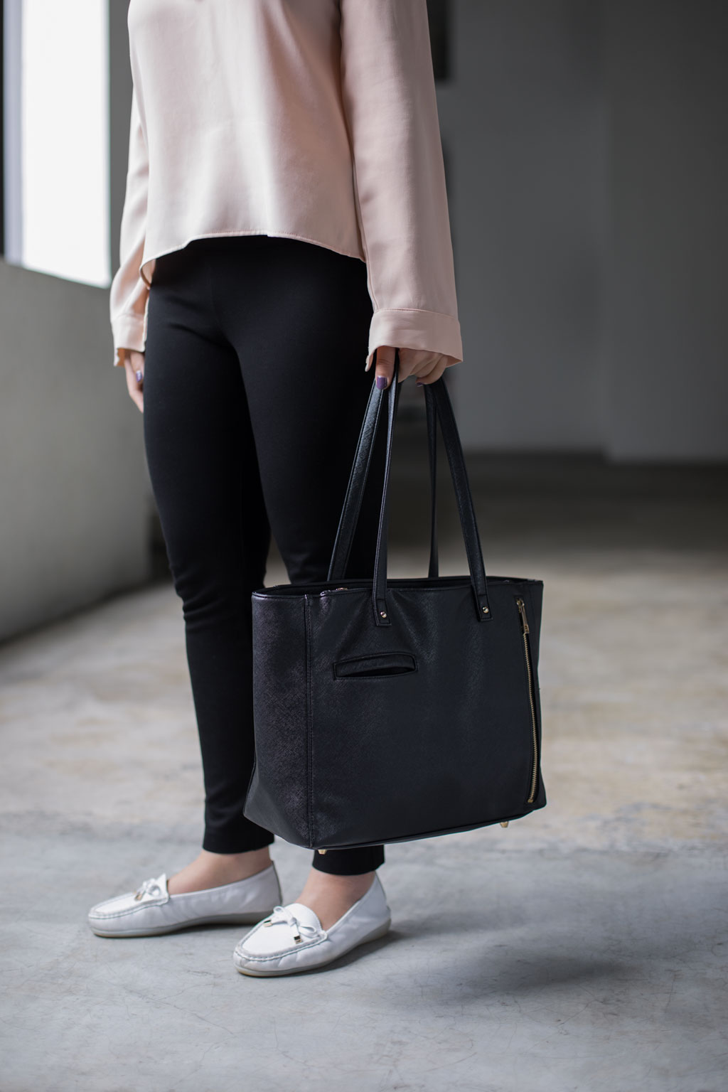 Wyntrice-Singapore-Marketing_Communications-Top_Zara-Pants_Zara-Bag_Ober_Tashe-Shoes_Pazzion-UNIFORM-10112017-3