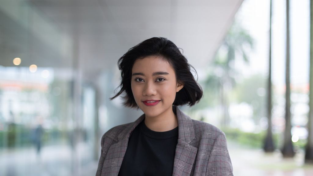 Naz-Singapore-Producer-Top_Uniqlo-Jeans_HM-Shoes_Superga-Blazer_Bershka-Watch_Bering-UNIFORM-10012018-2