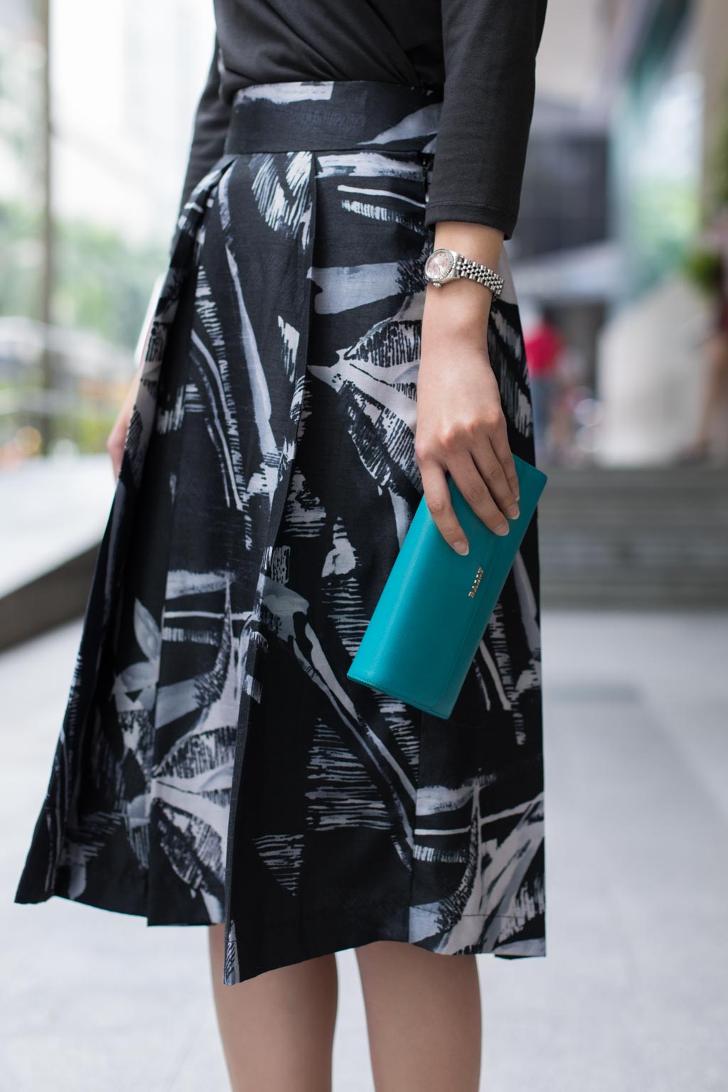 Nicole-Malaysia-Investment_Banking-Top_Uniqlo-Bottom_Tailor_Made-Shoes_HM-Watch_Rolex-Wallet_Bally-UNIFORM-05012018-2