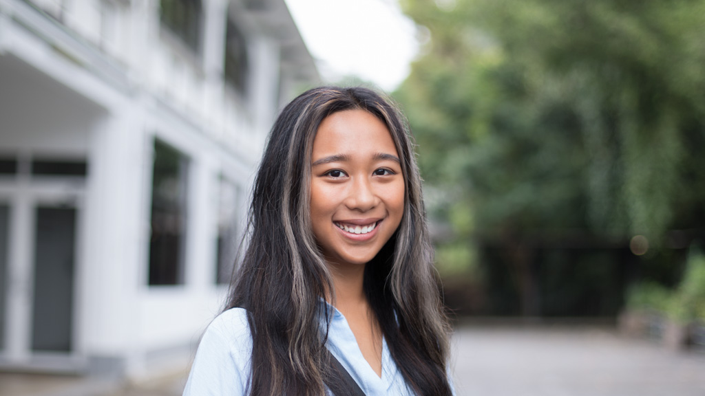 Nabilah-Australia-Artist-Shoes_Adidas-UNIFORM-05012018-2